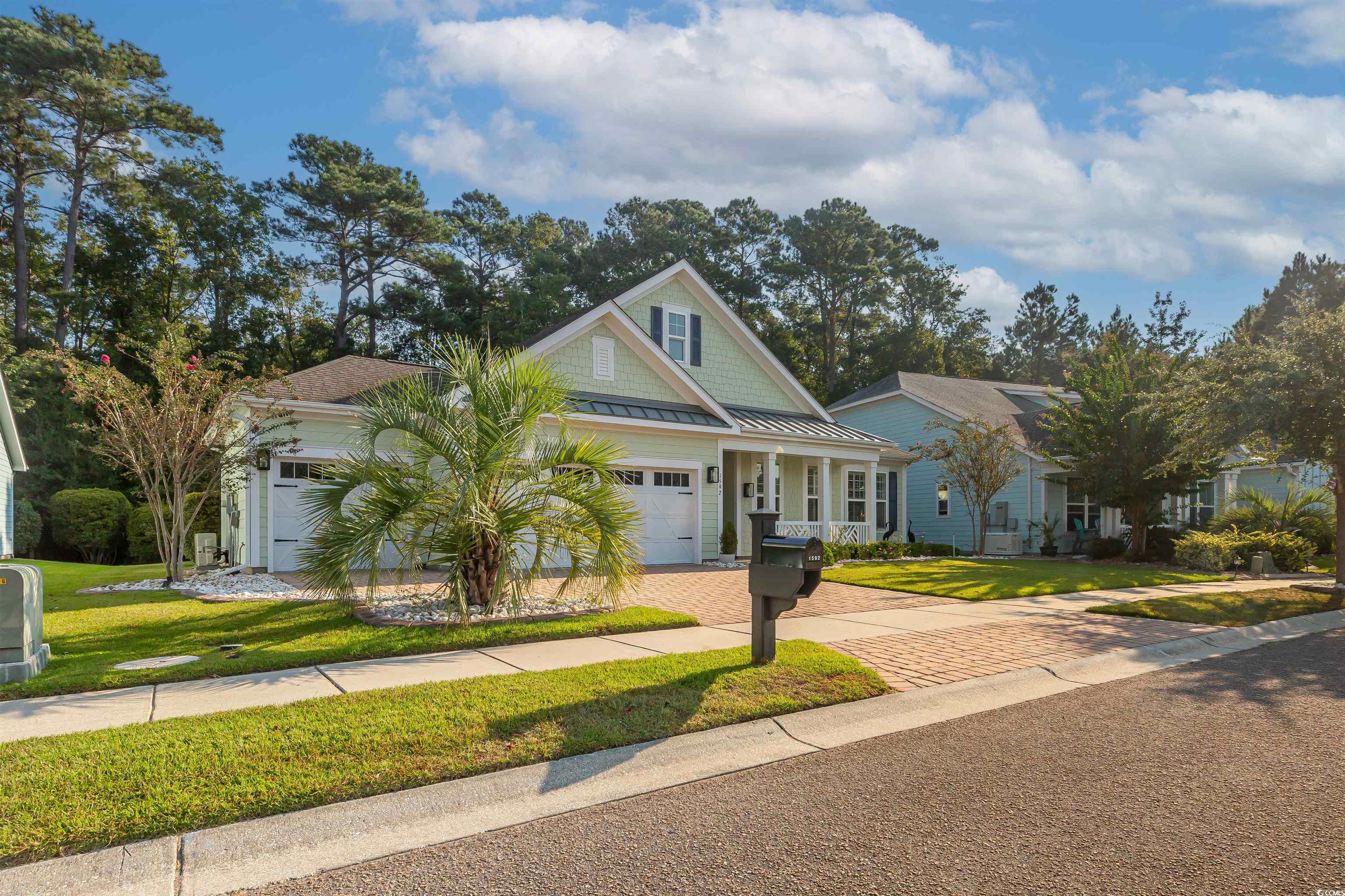 1592 Buckingham Ave. Property Photo 2