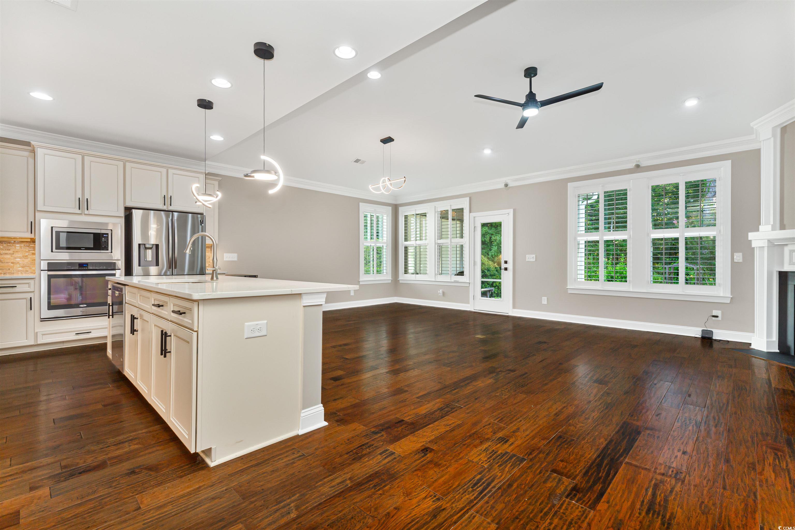 1592 Buckingham Ave. Property Photo 5