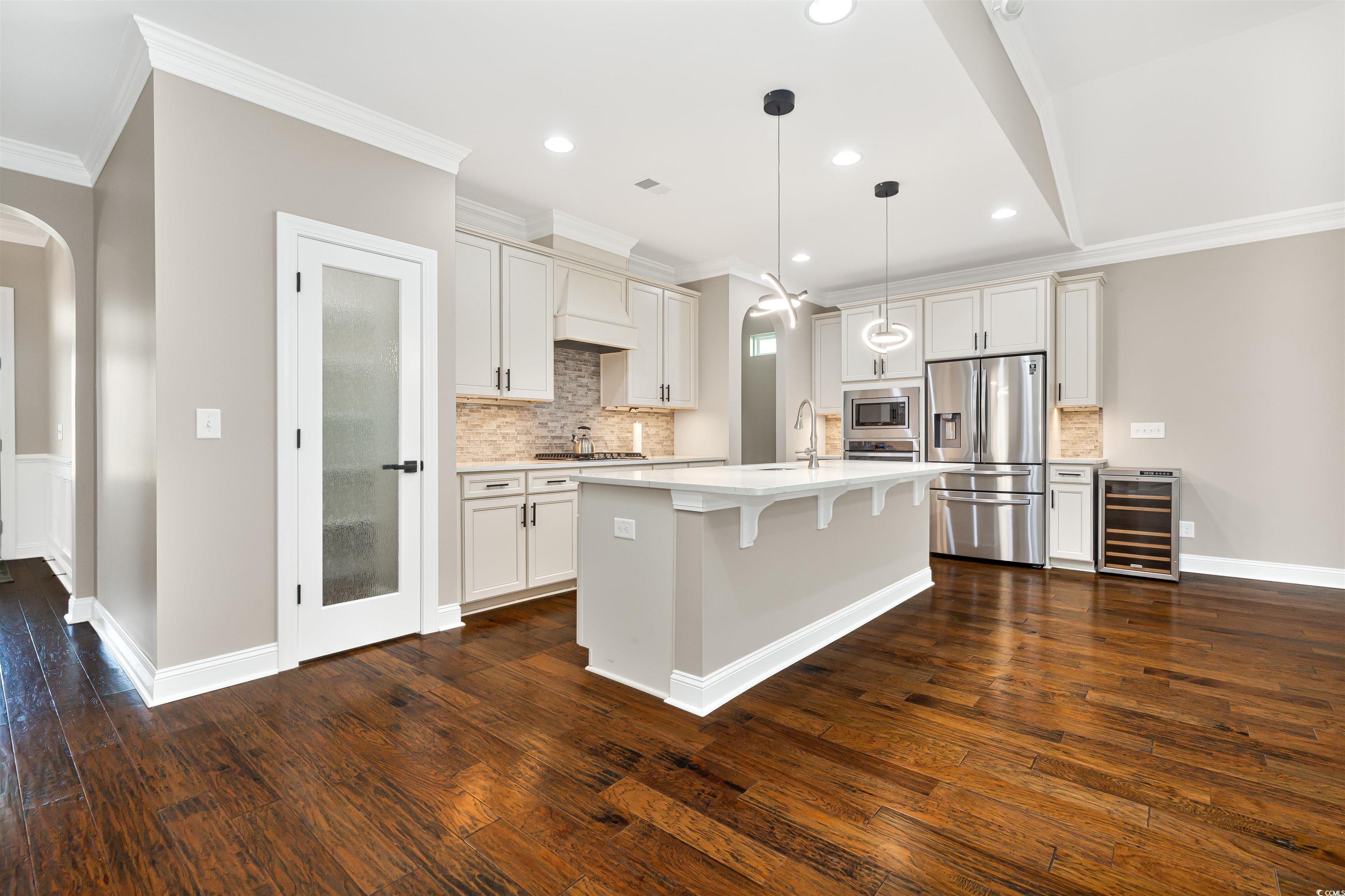 1592 Buckingham Ave. Property Photo 8