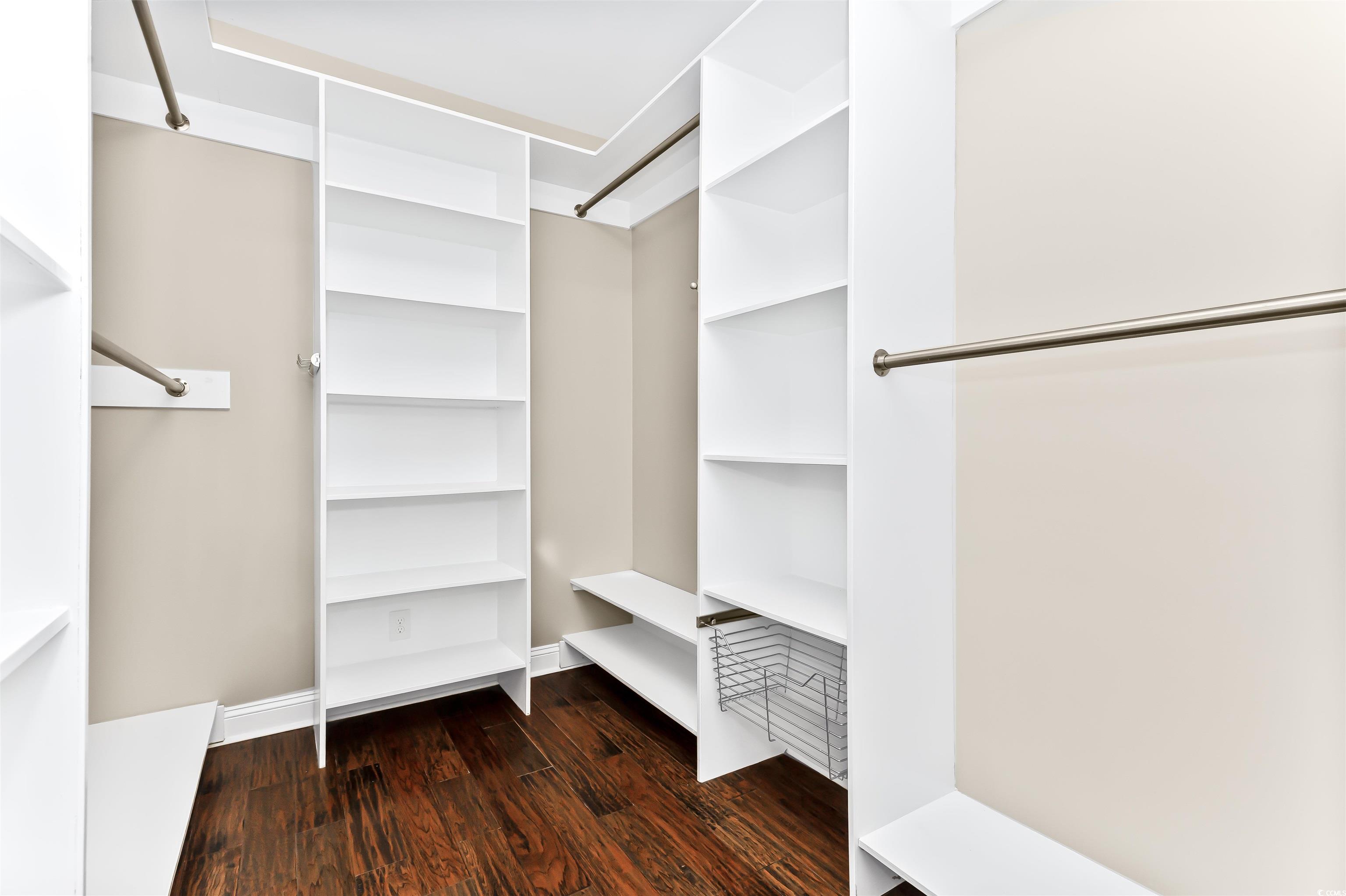 1592 Buckingham Ave. Property Photo 25