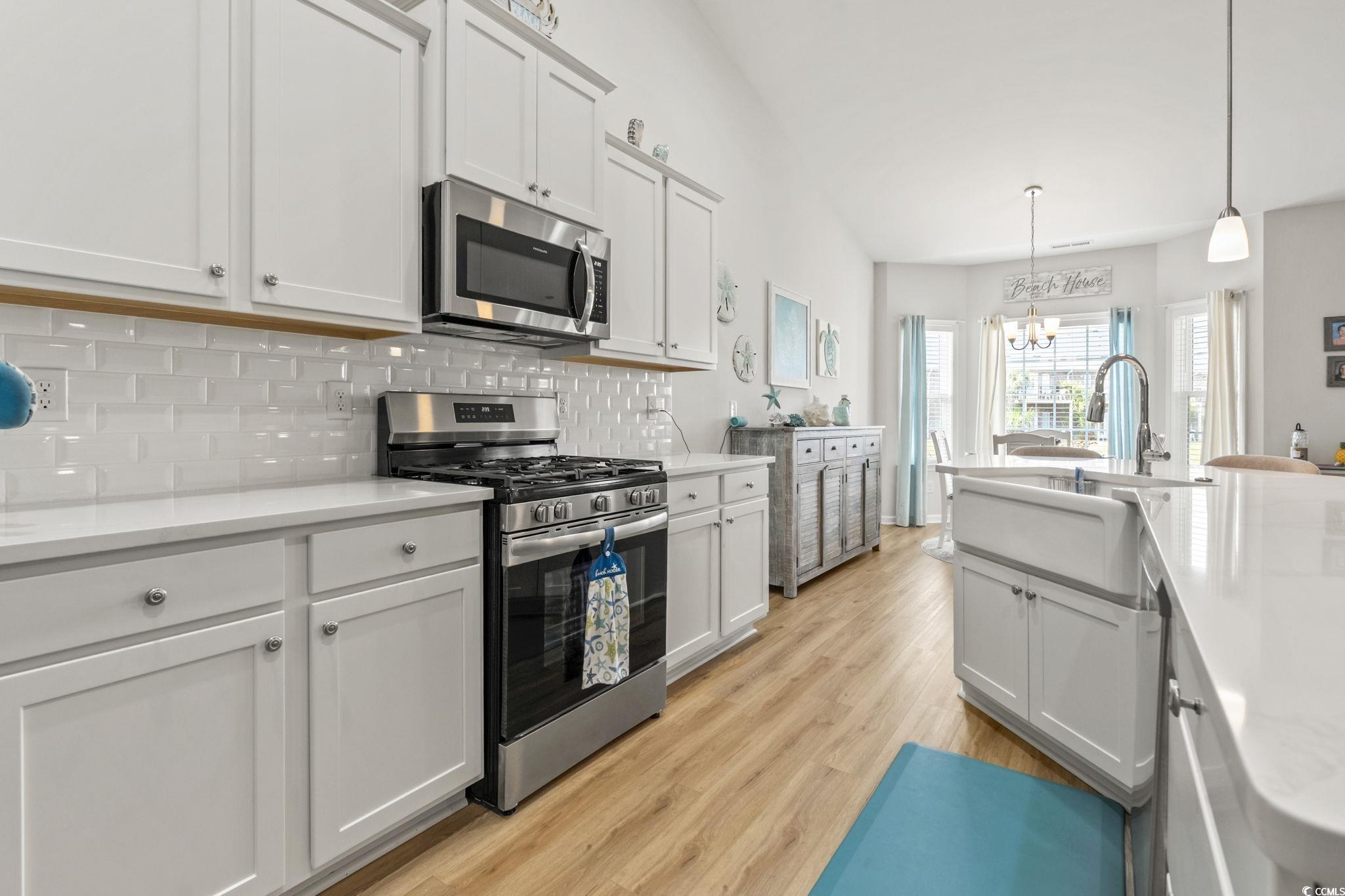 320 Lifestyle Court Property Photo 15