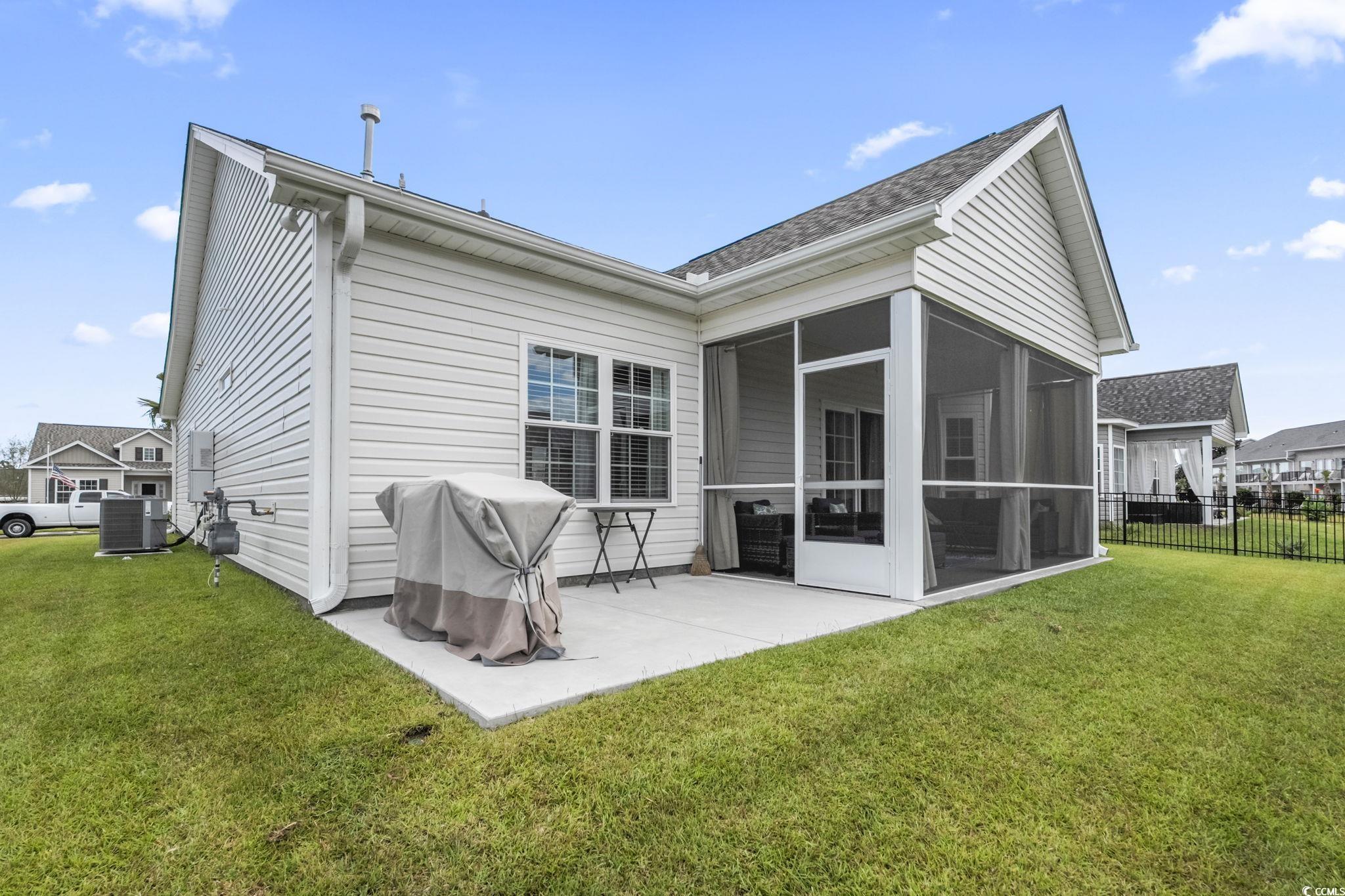 320 Lifestyle Court Property Photo 33