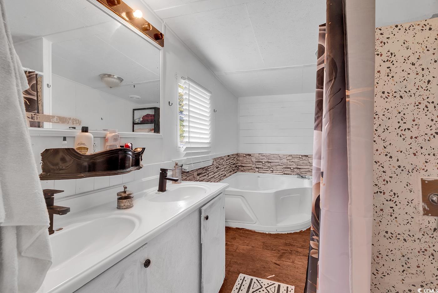 1110 Highway 57 S. Property Photo 8