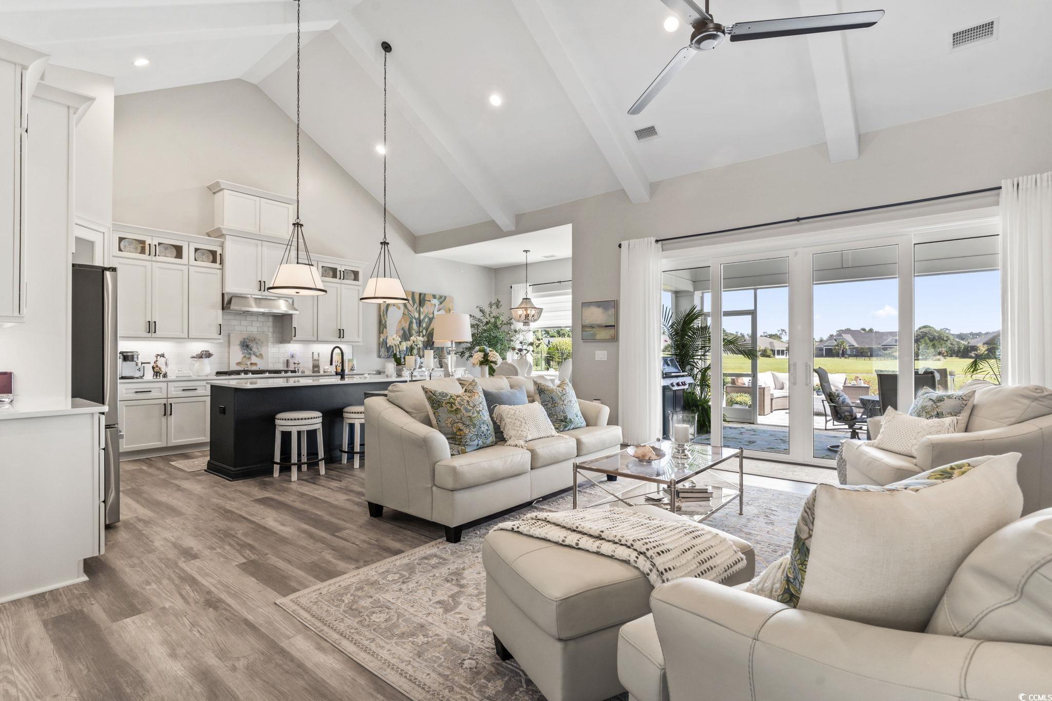 776 Wild Wing Blvd. Property Photo 8