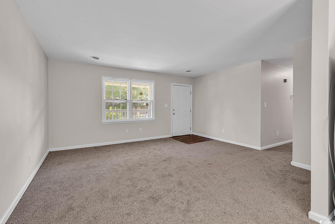 663 Player St. Property Photo 6