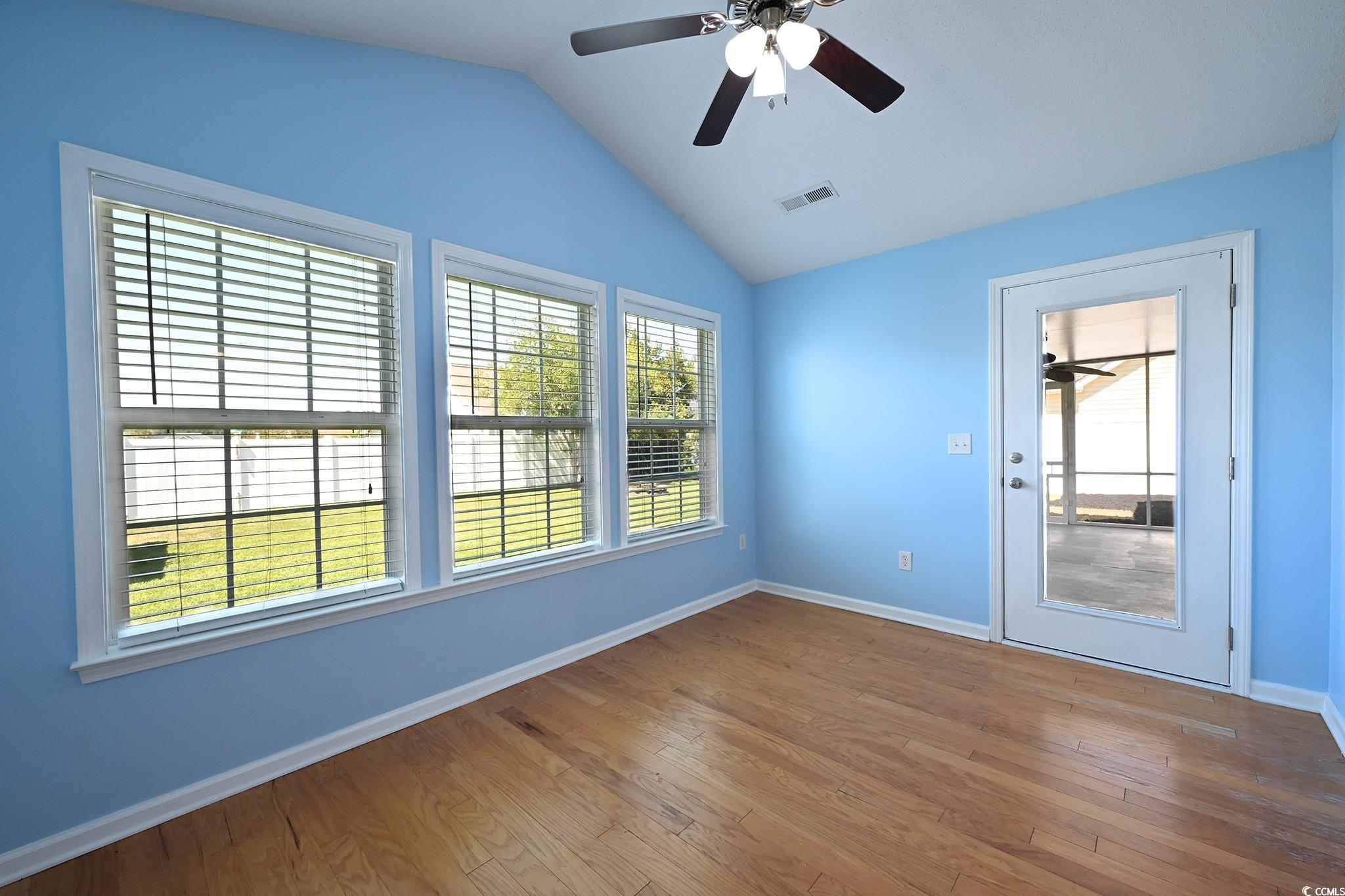 201 Four Leaf Ln. Property Photo 6