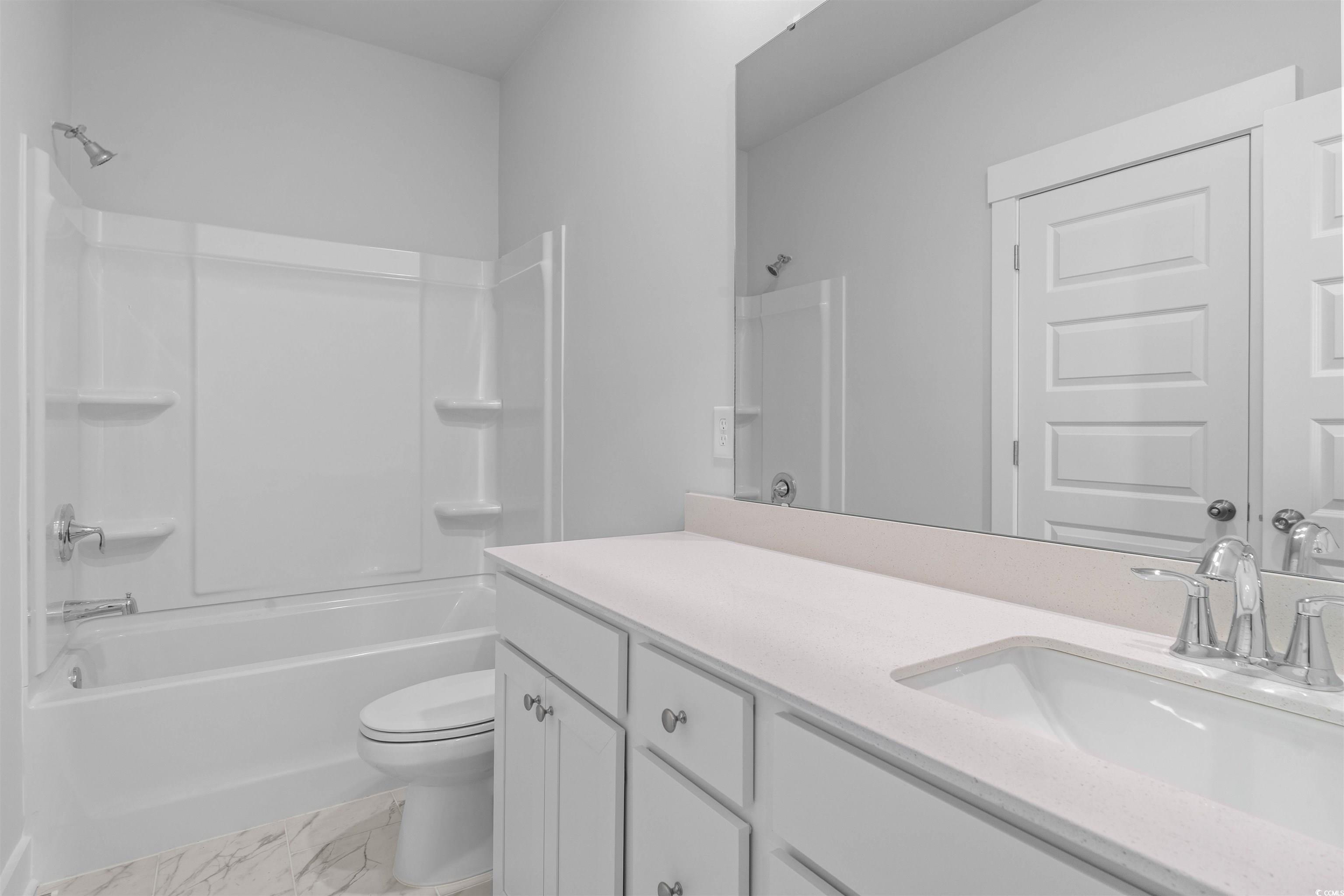 201 Atlantic Breeze St. Property Photo 4