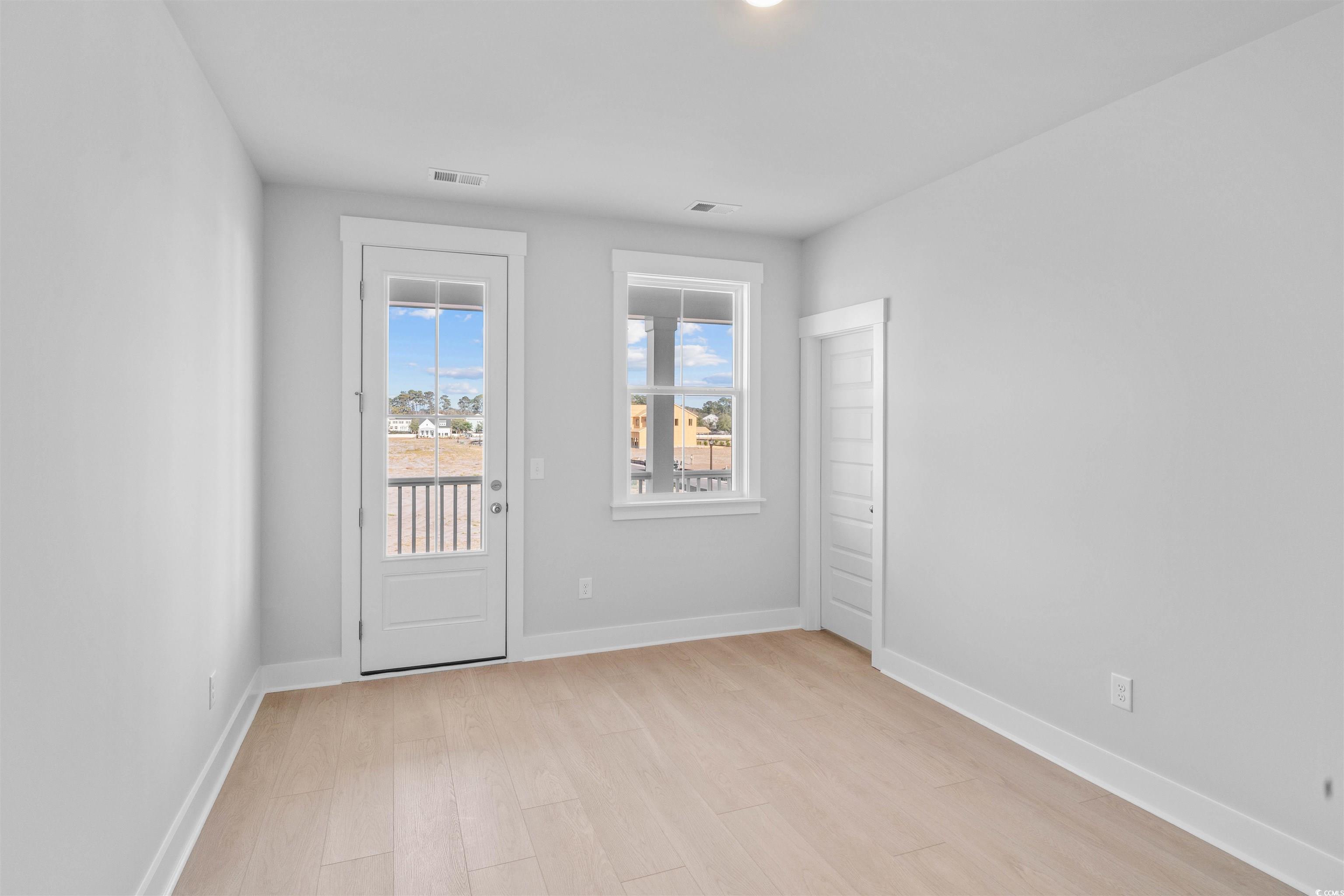 201 Atlantic Breeze St. Property Photo 6
