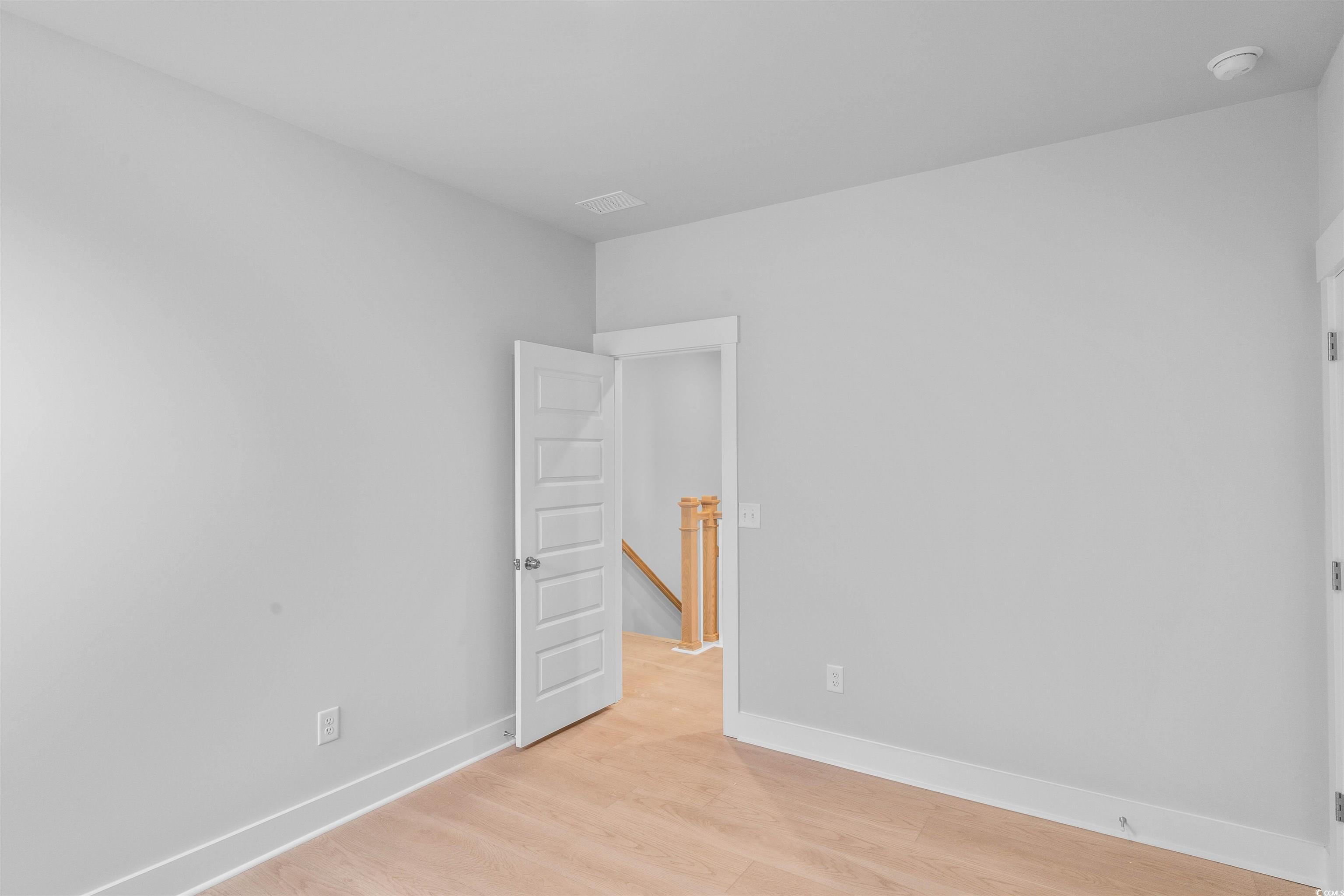 201 Atlantic Breeze St. Property Photo 8