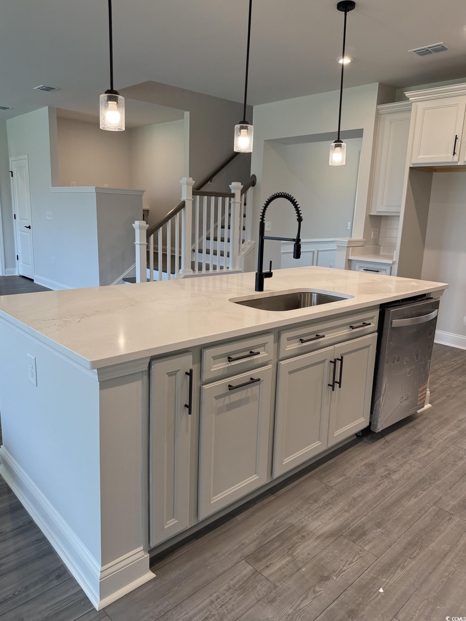 515 Oak Landing Dr. Property Photo 6