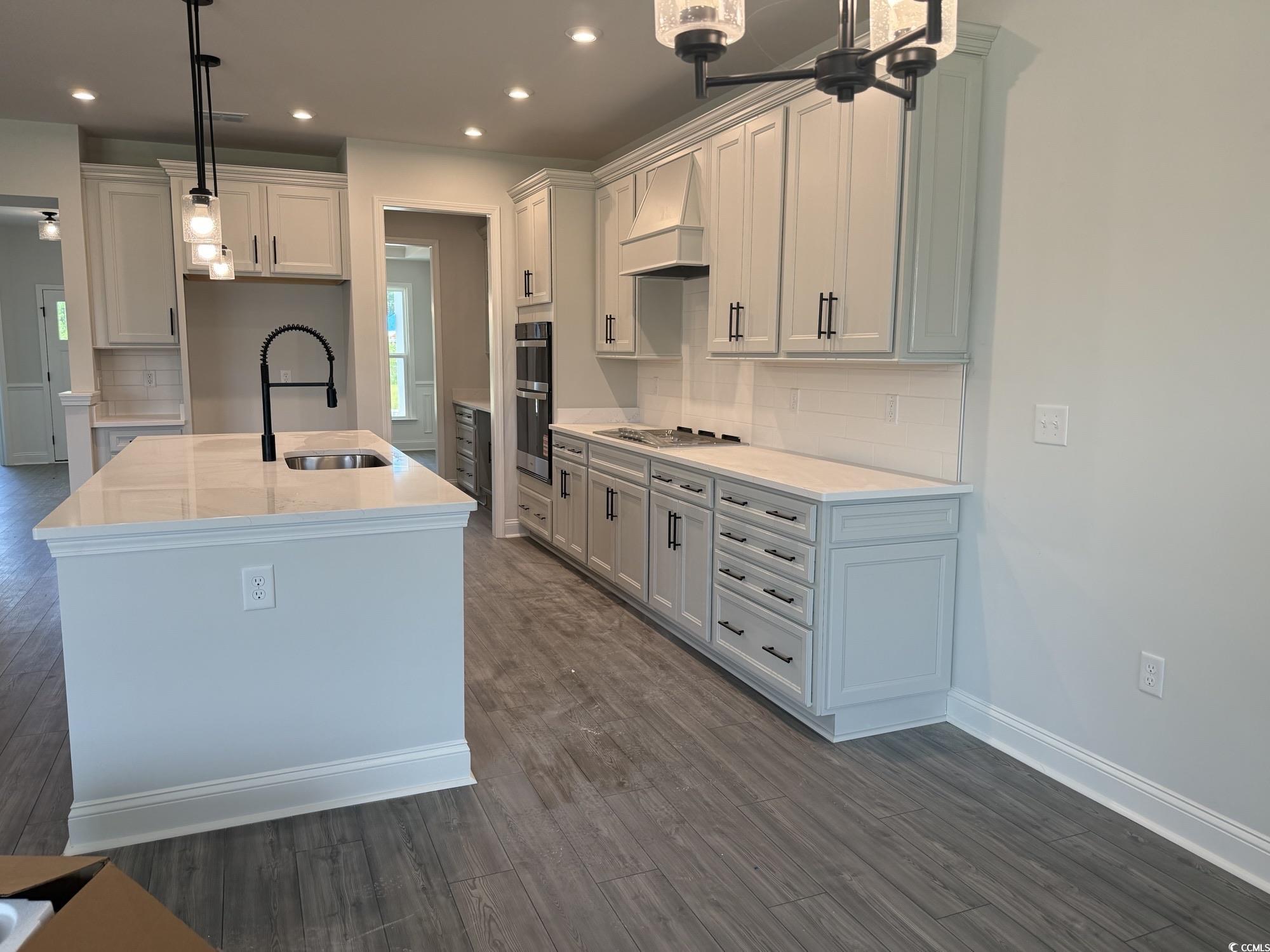 515 Oak Landing Dr. Property Photo 7