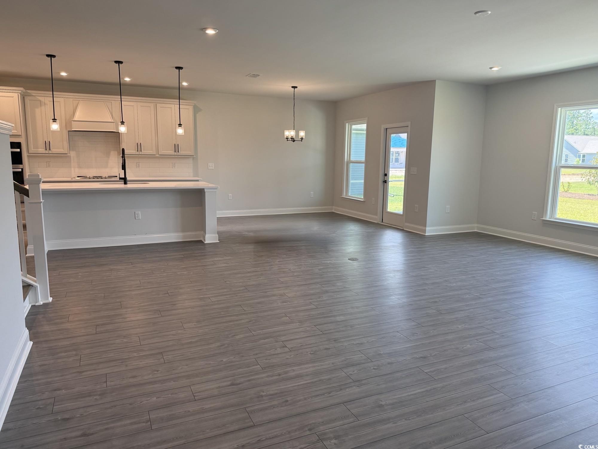 515 Oak Landing Dr. Property Photo 11