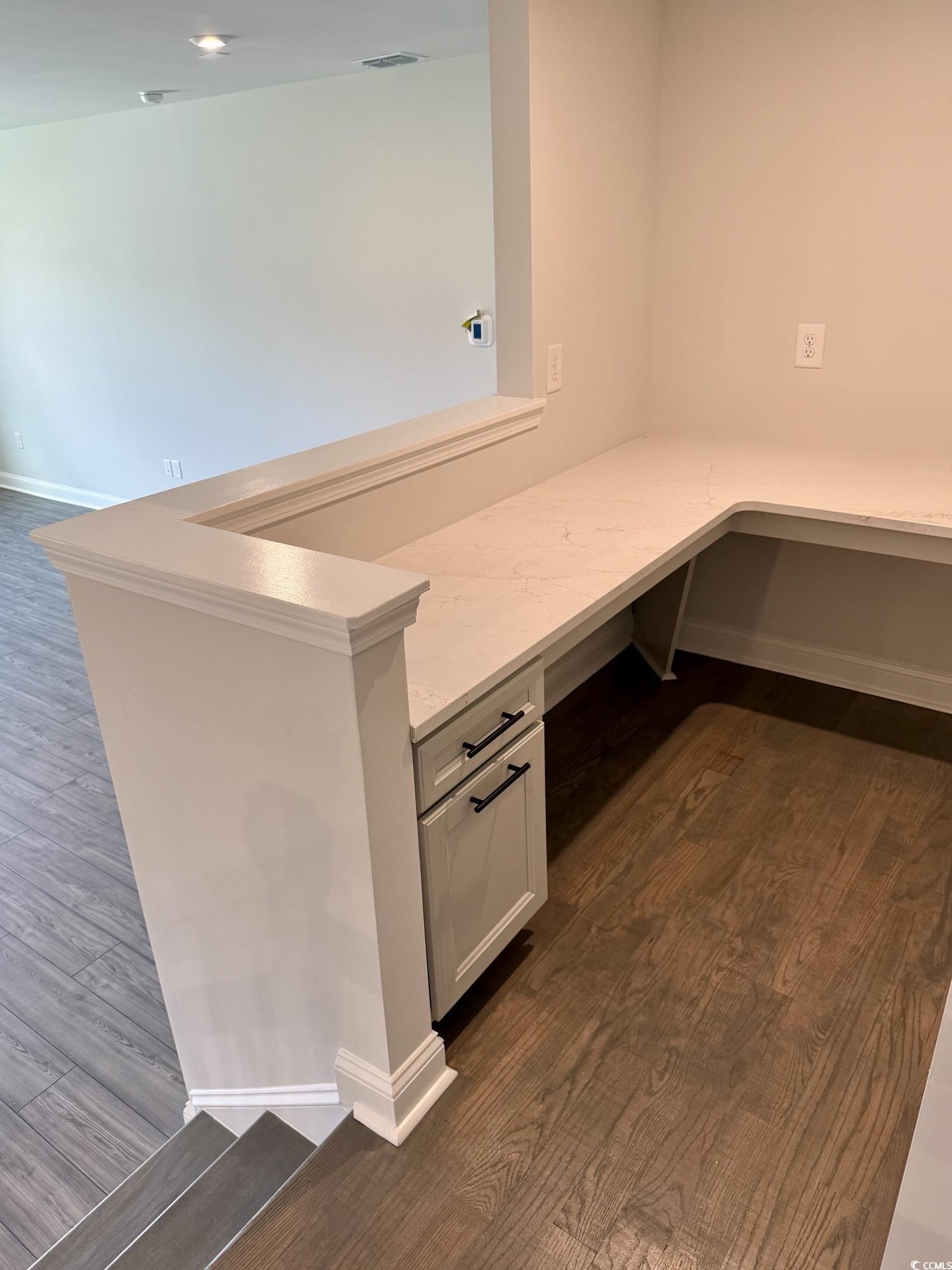 515 Oak Landing Dr. Property Photo 14