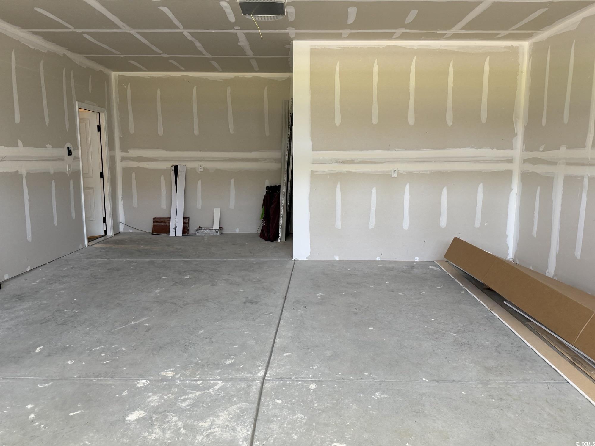 515 Oak Landing Dr. Property Photo 21