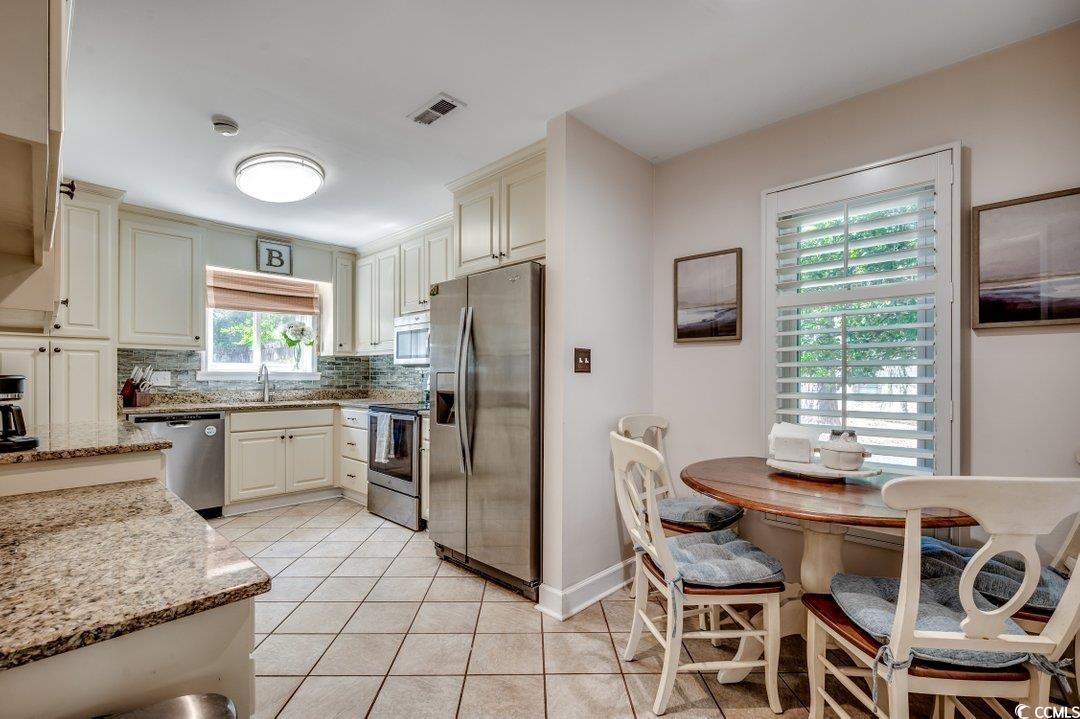 8 Martinique Dr. Property Photo 5