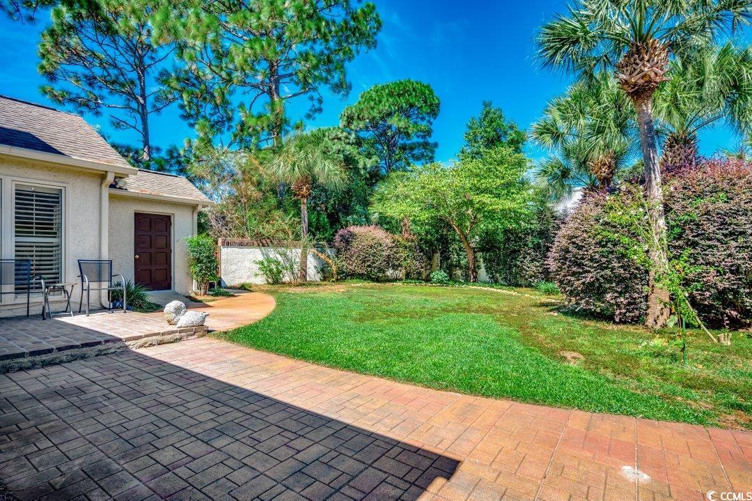 8 Martinique Dr. Property Photo 28