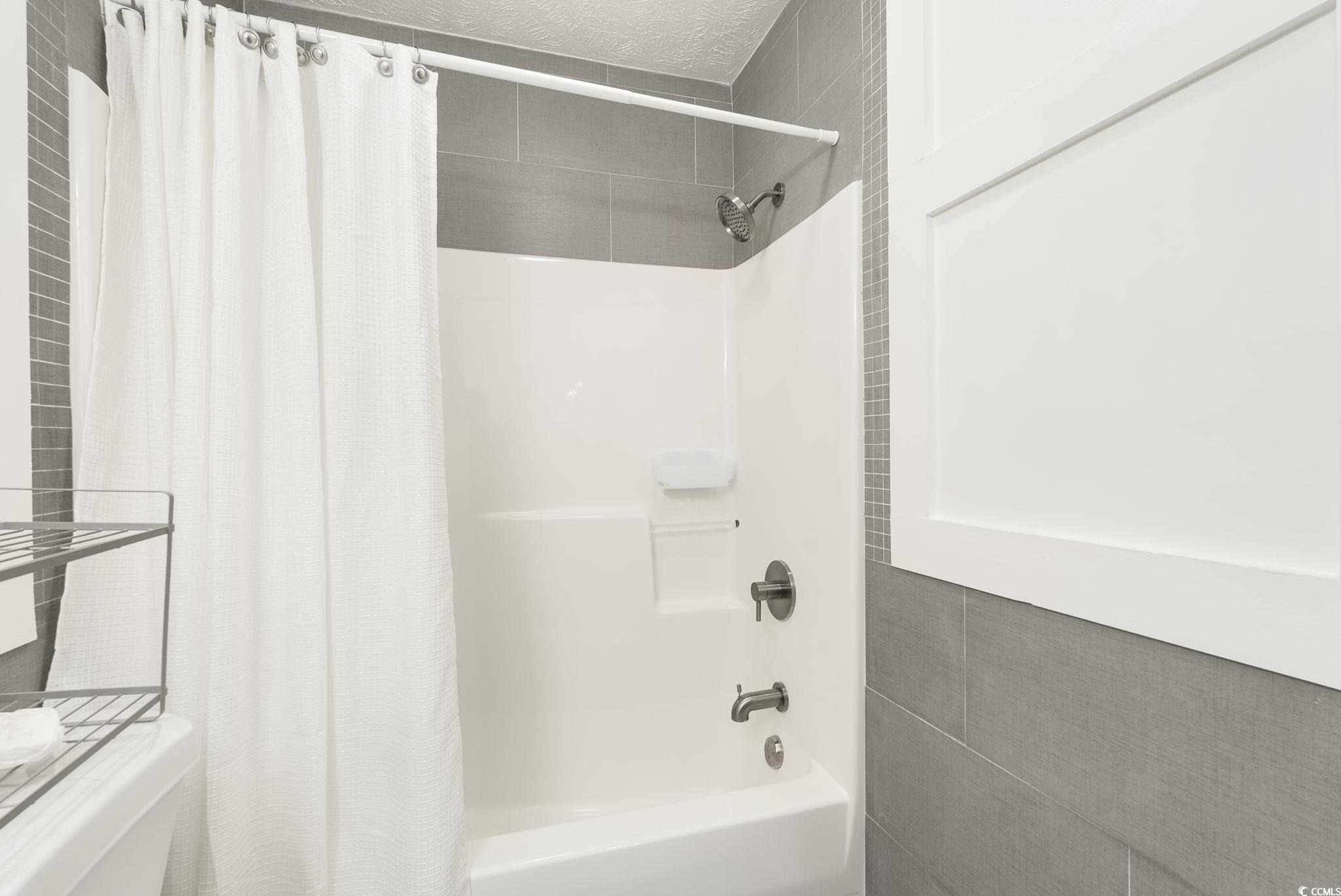 549 White River Dr. Property Photo 8