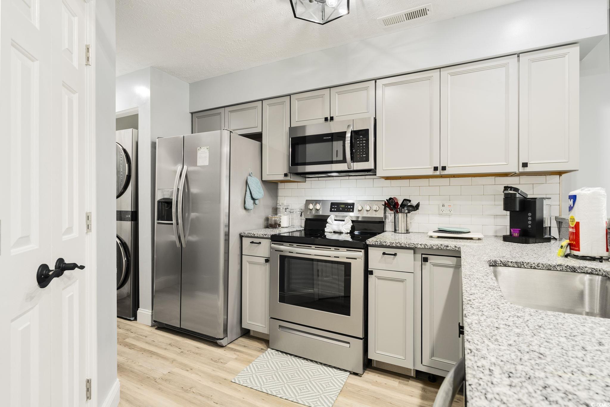 549 White River Dr. Property Photo 11