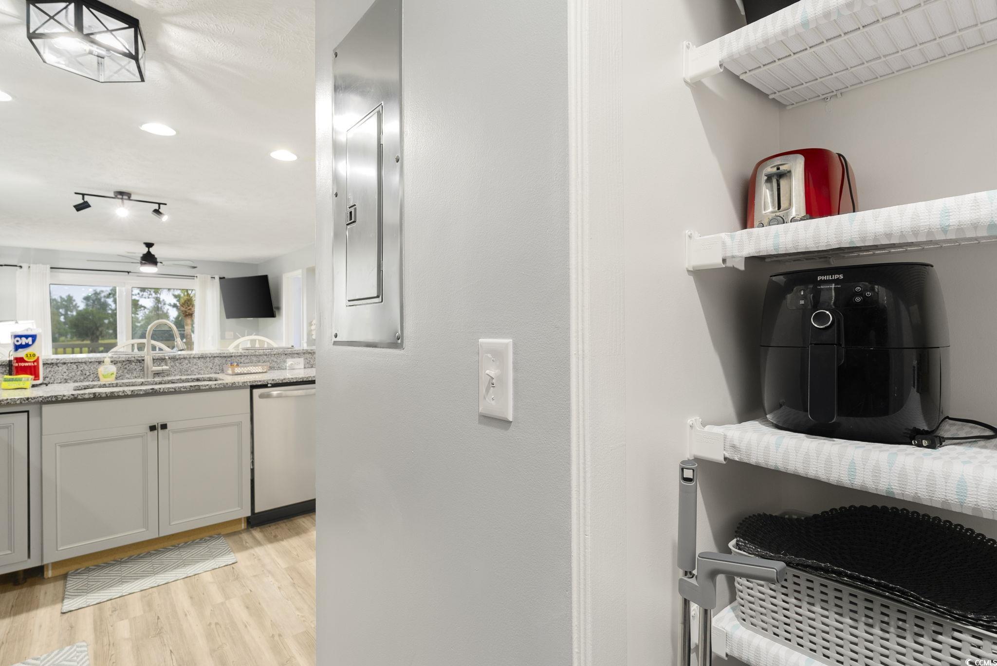 549 White River Dr. Property Photo 14