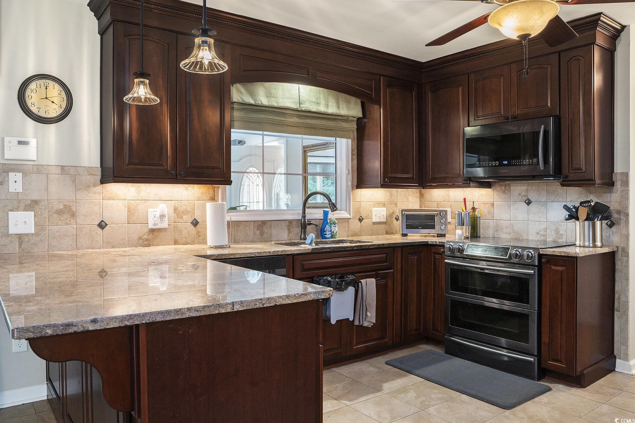 4809 Forest Dr. Property Photo 8