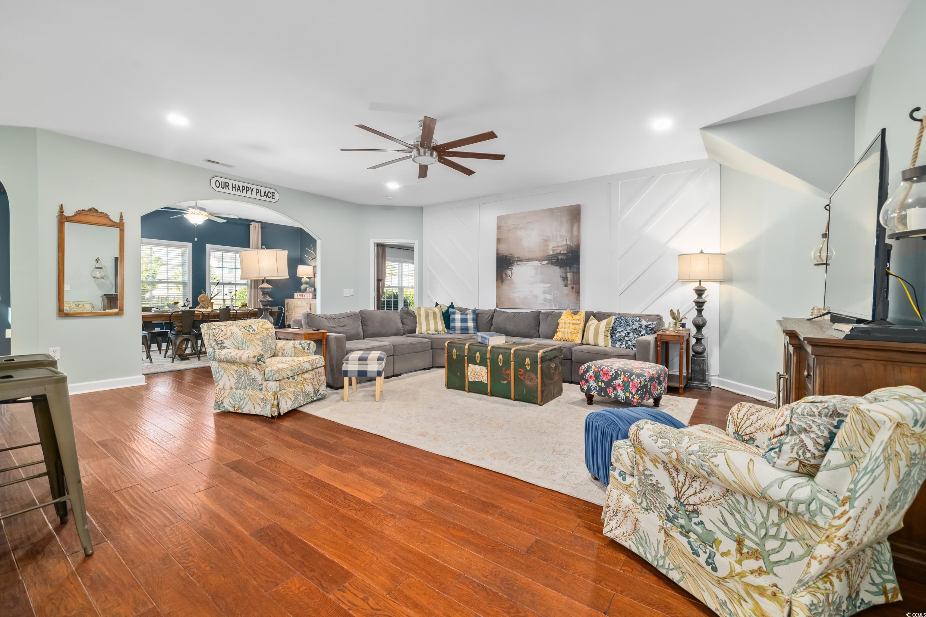 8605 Hopper Ct. Property Photo 4