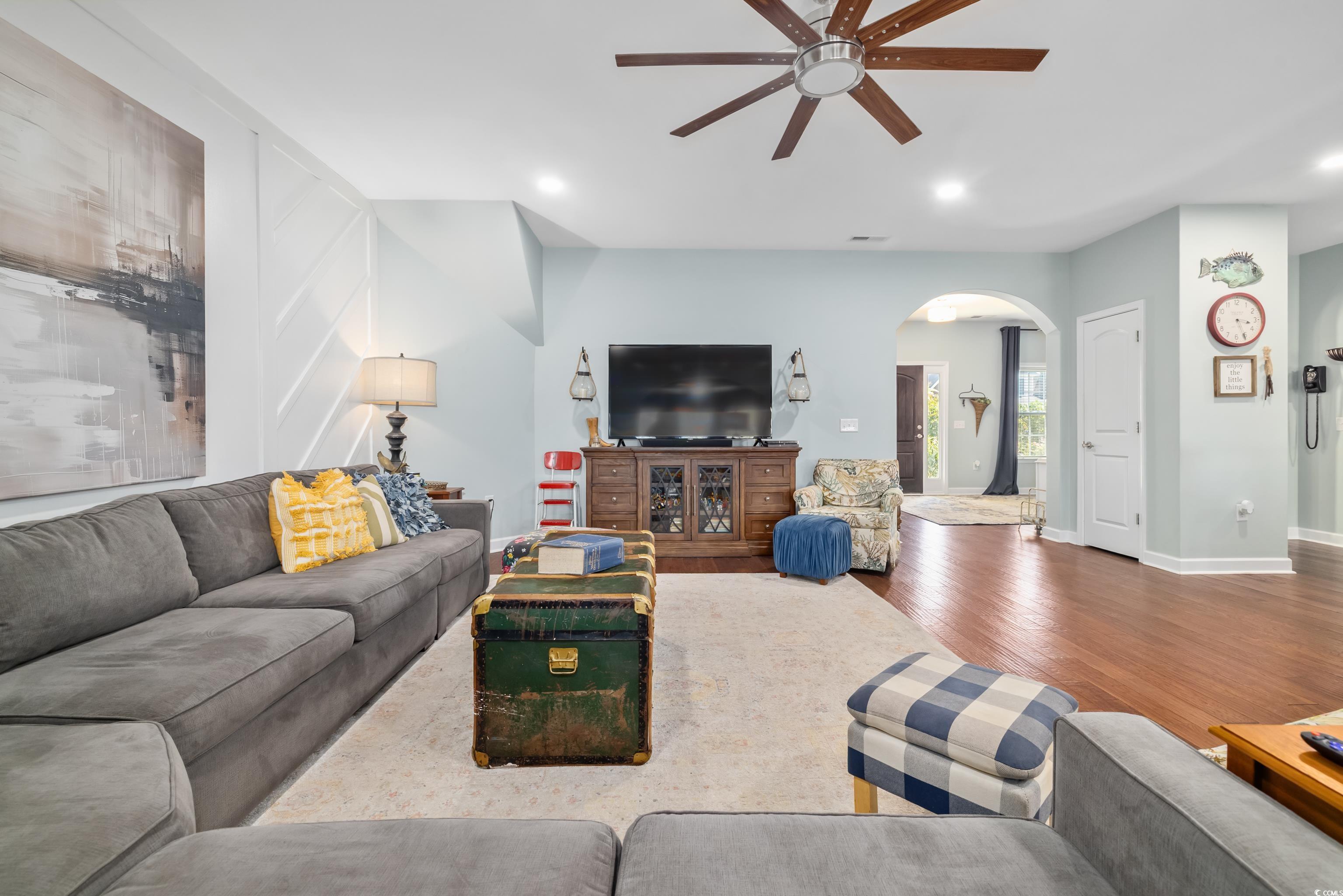 8605 Hopper Ct. Property Photo 6