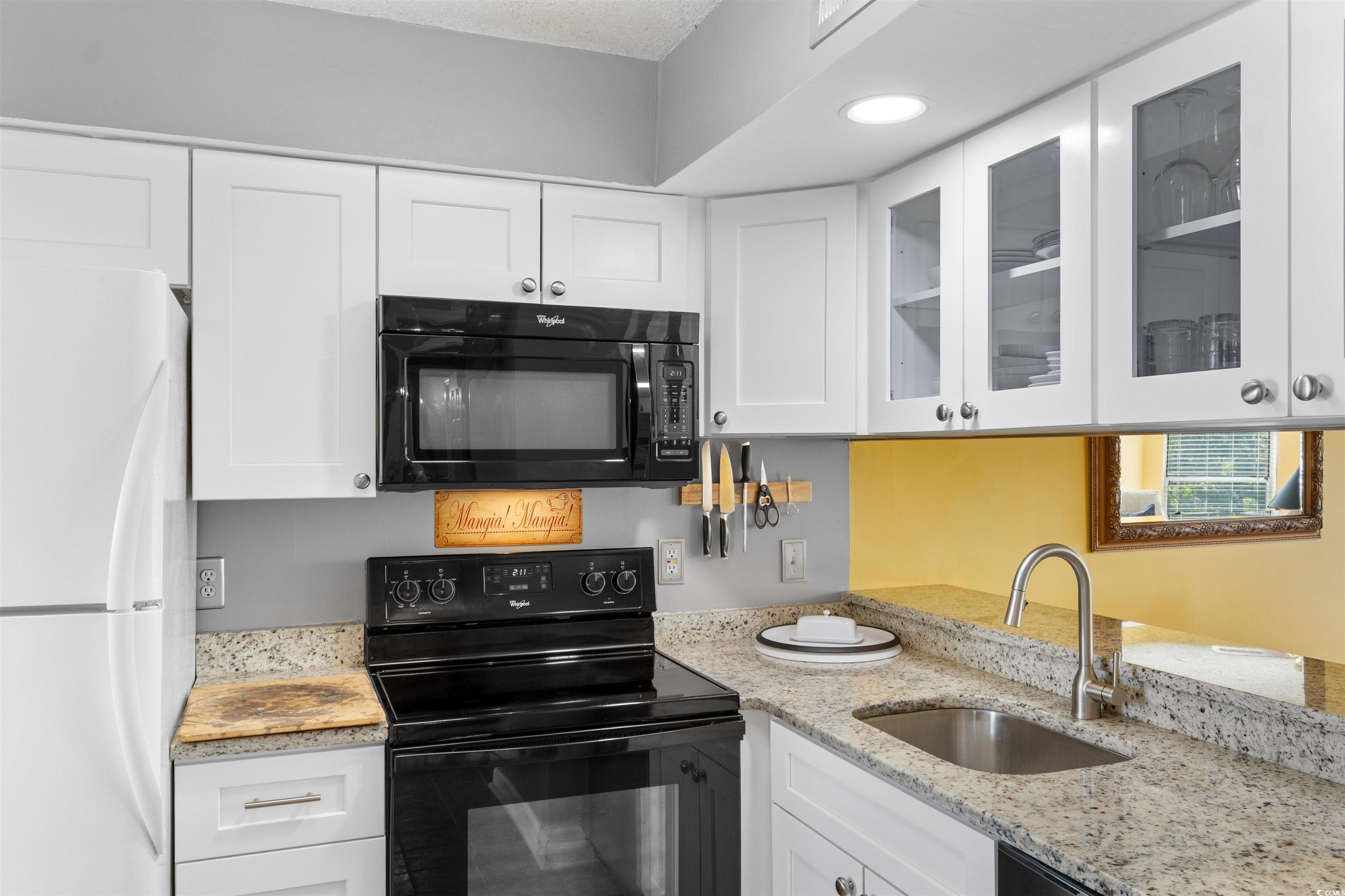 4601 Greenbriar Dr. Property Photo 8