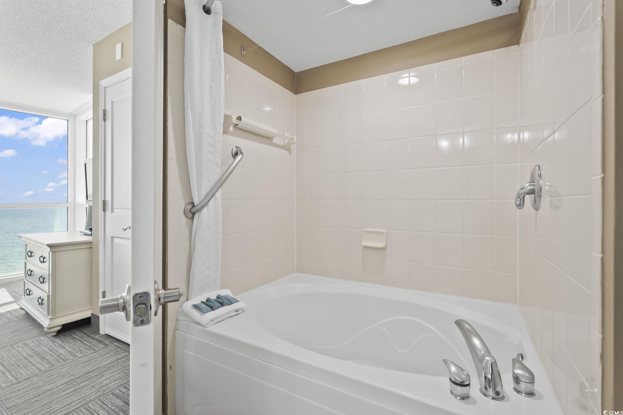 300 N Ocean Blvd. Property Photo 23