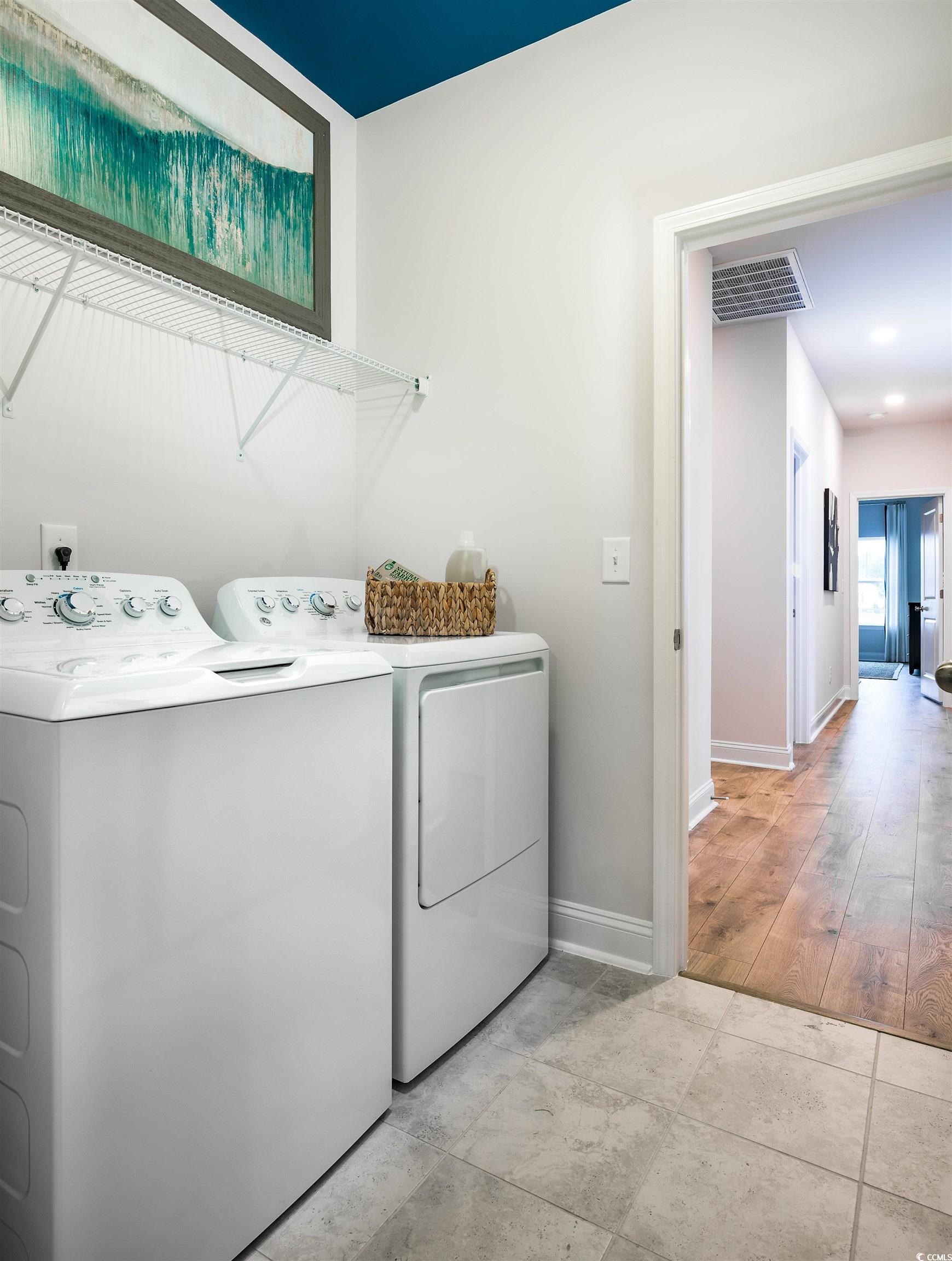 6045 Zoe Way Property Photo 12