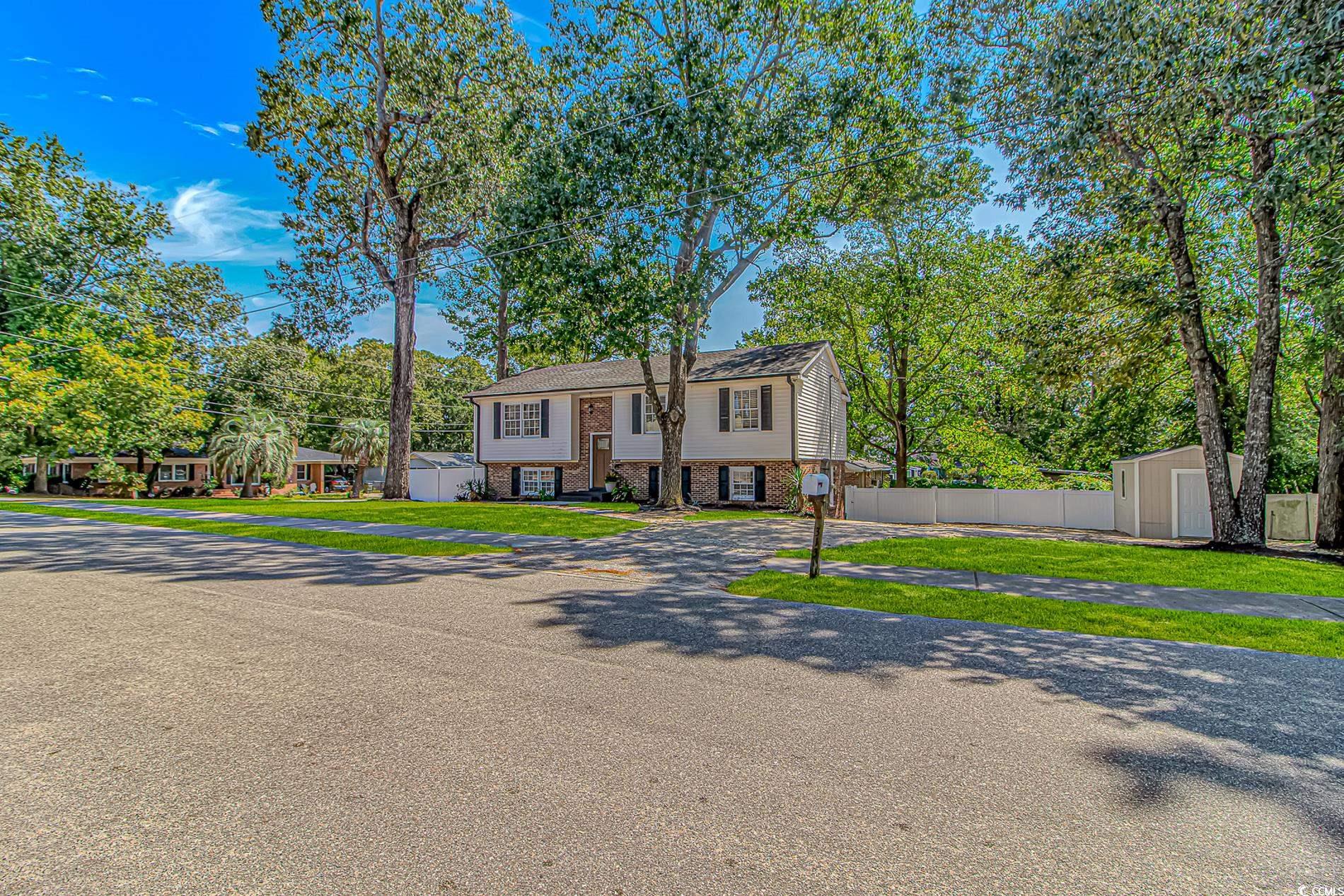 313 N Poplar Dr. Property Photo 3