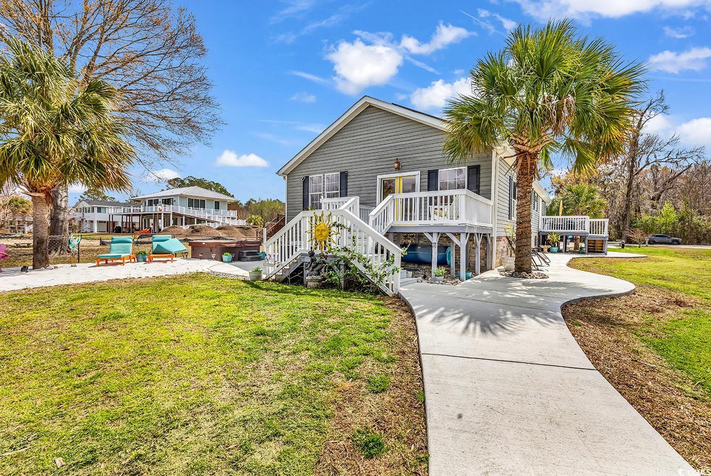 719 Smith Blvd. Property Photo 2