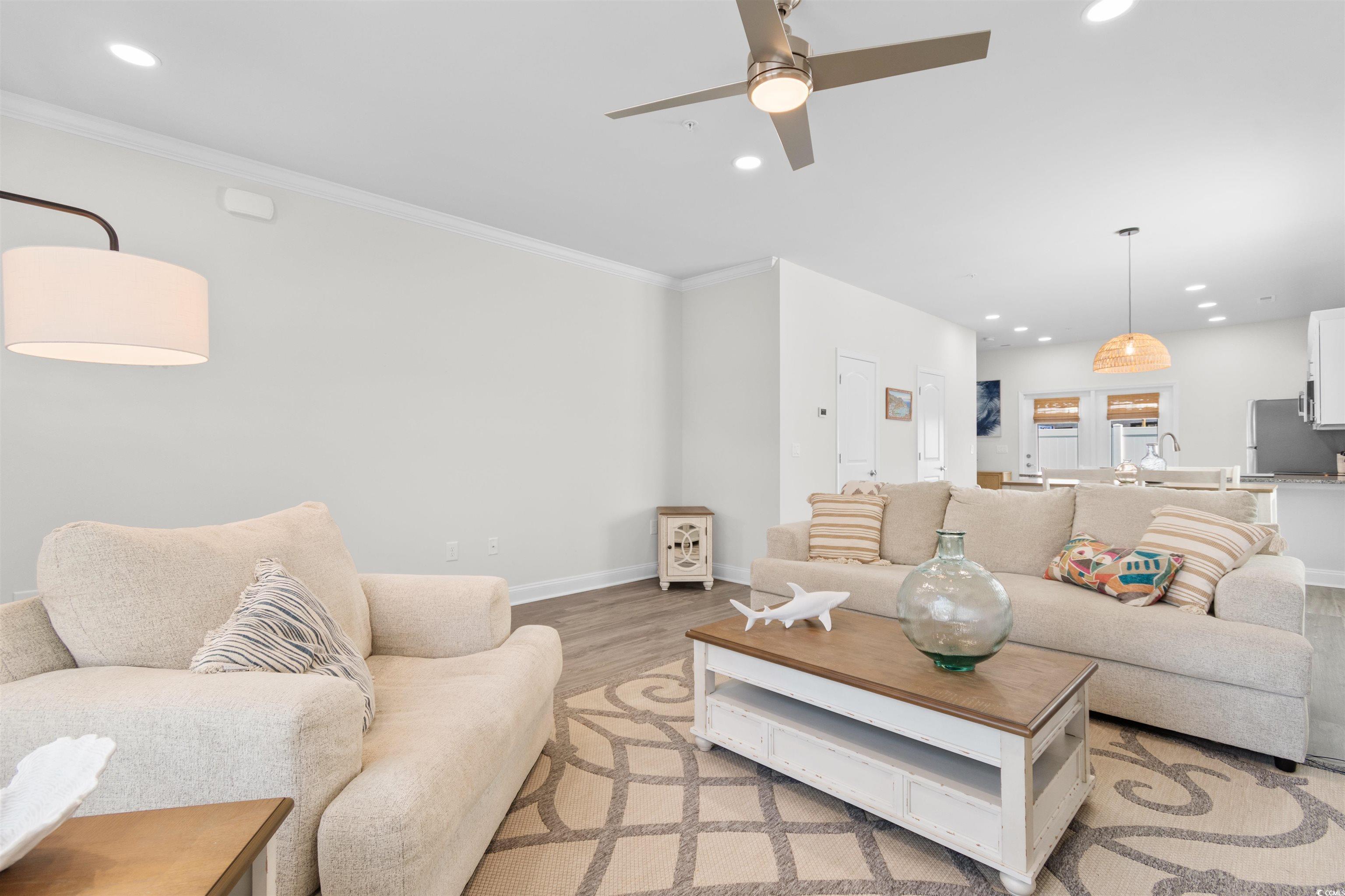 804 Moen Pl. Property Photo 5