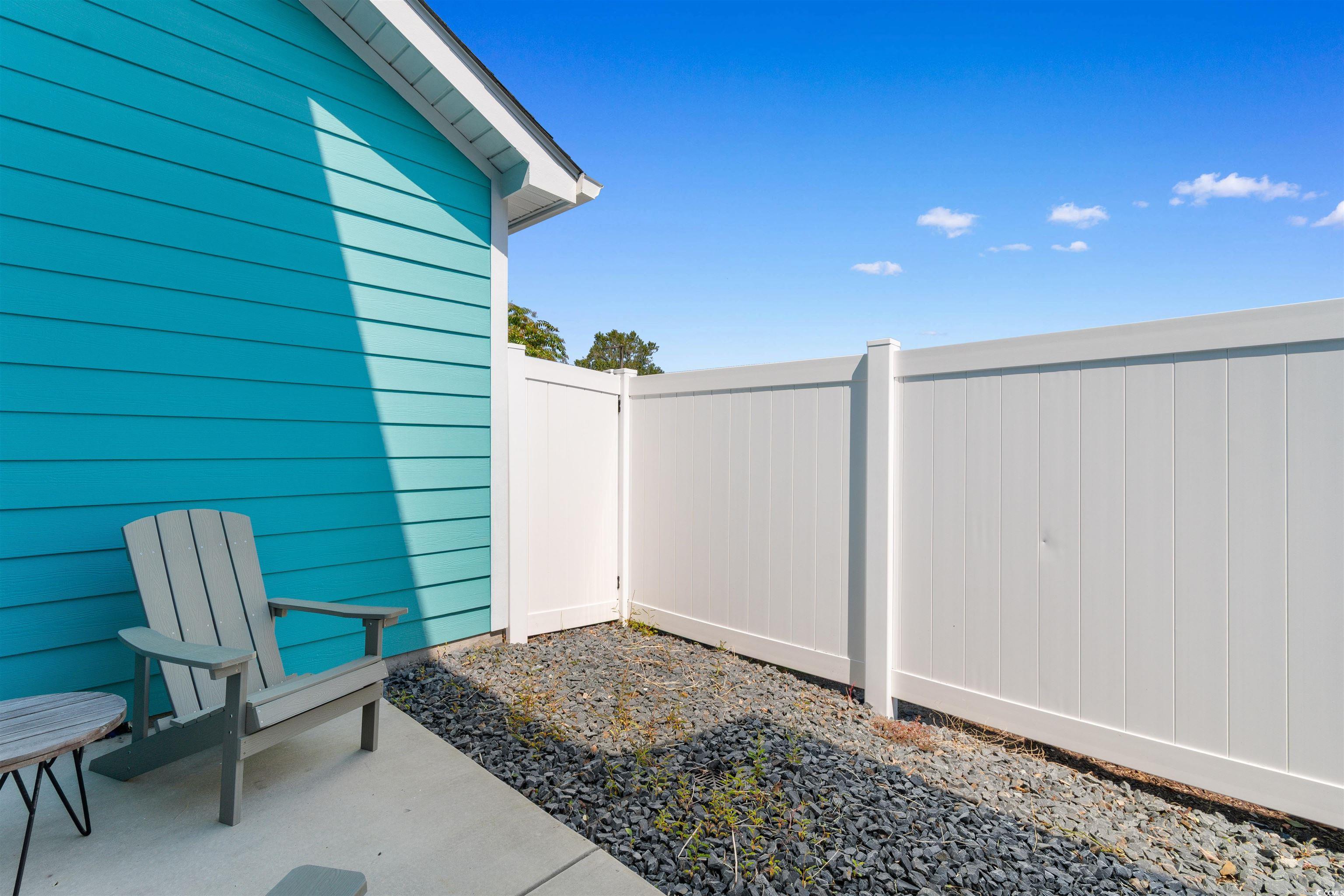 804 Moen Pl. Property Photo 25