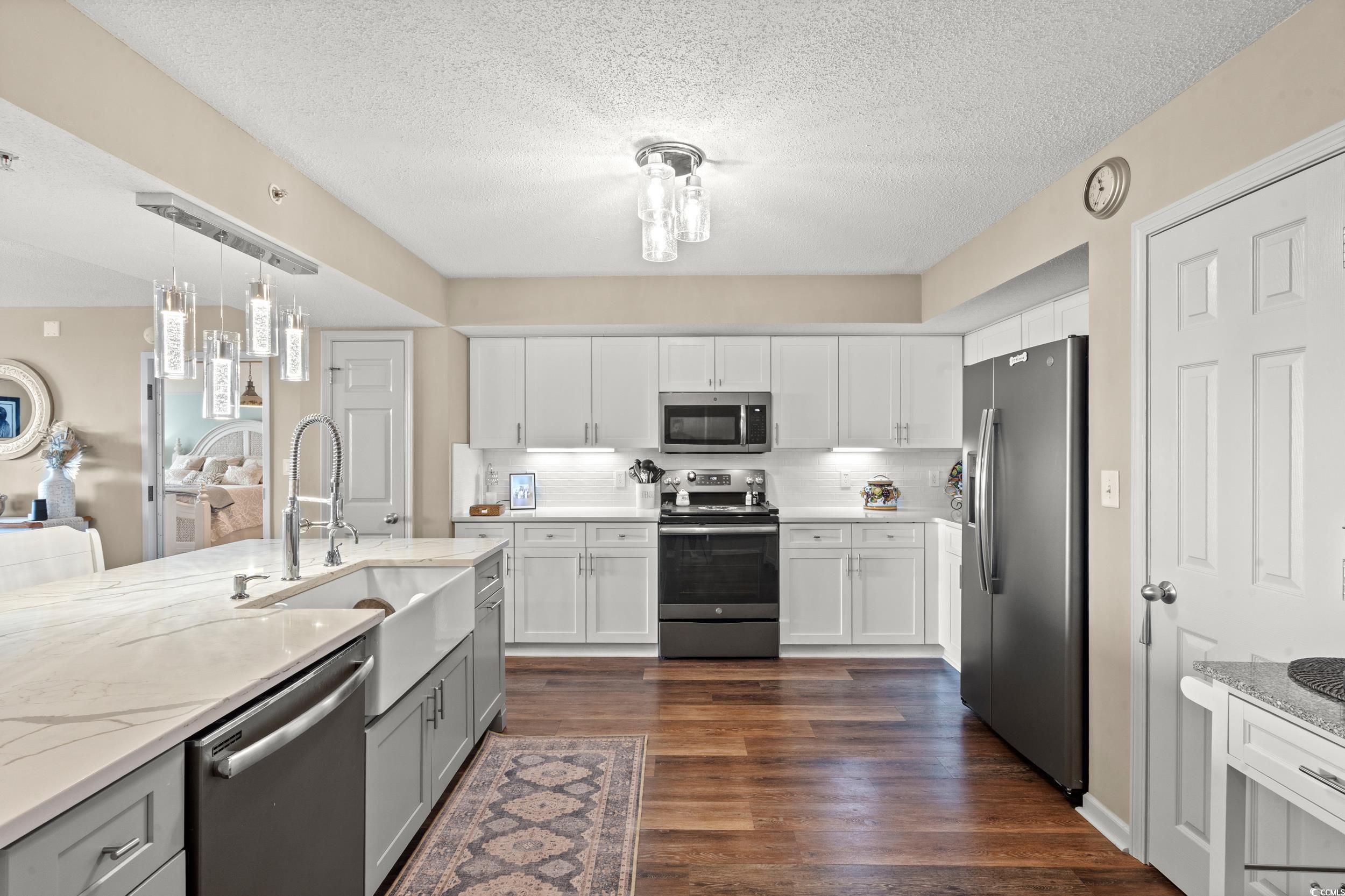 2151 Bridgeview Bridgeview Ct. Property Photo 10