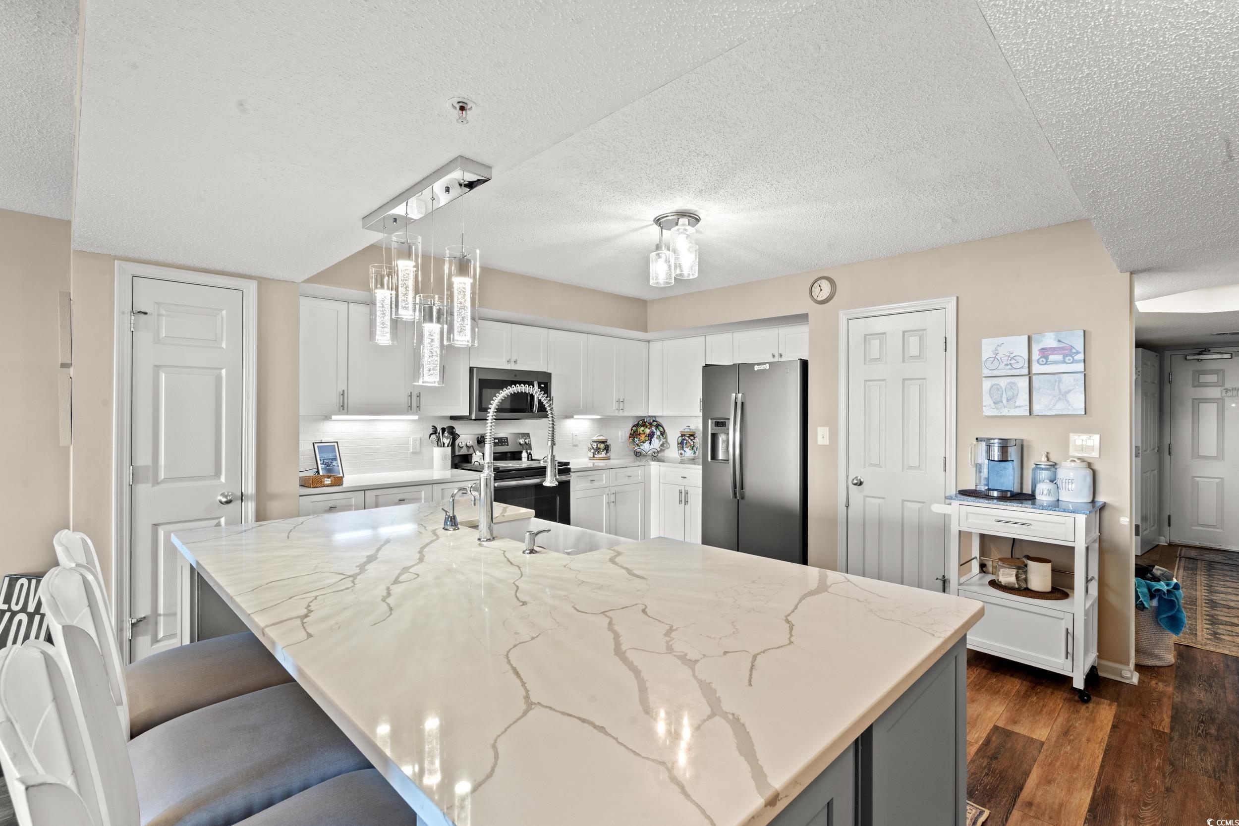 2151 Bridgeview Bridgeview Ct. Property Photo 11