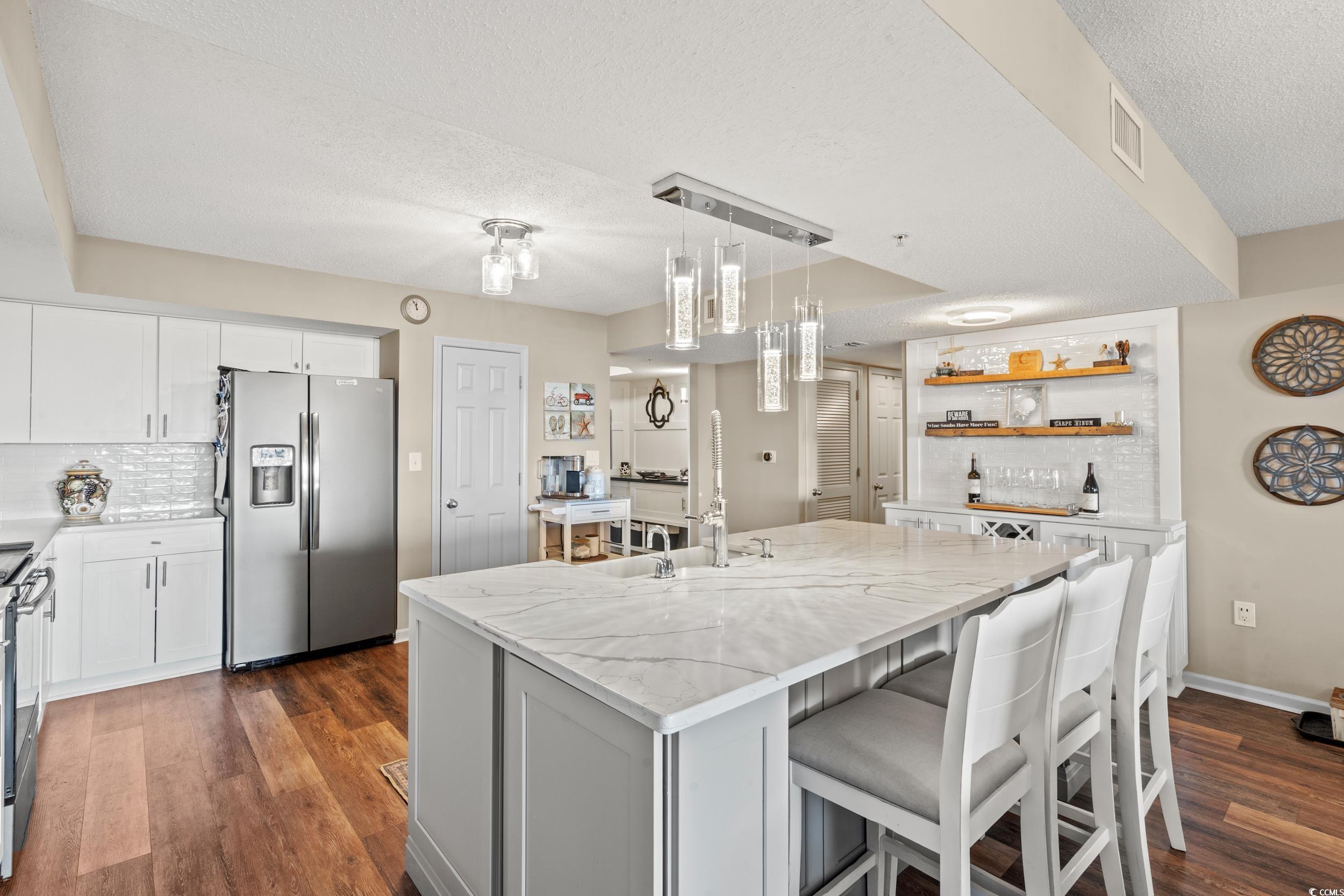 2151 Bridgeview Bridgeview Ct. Property Photo 12