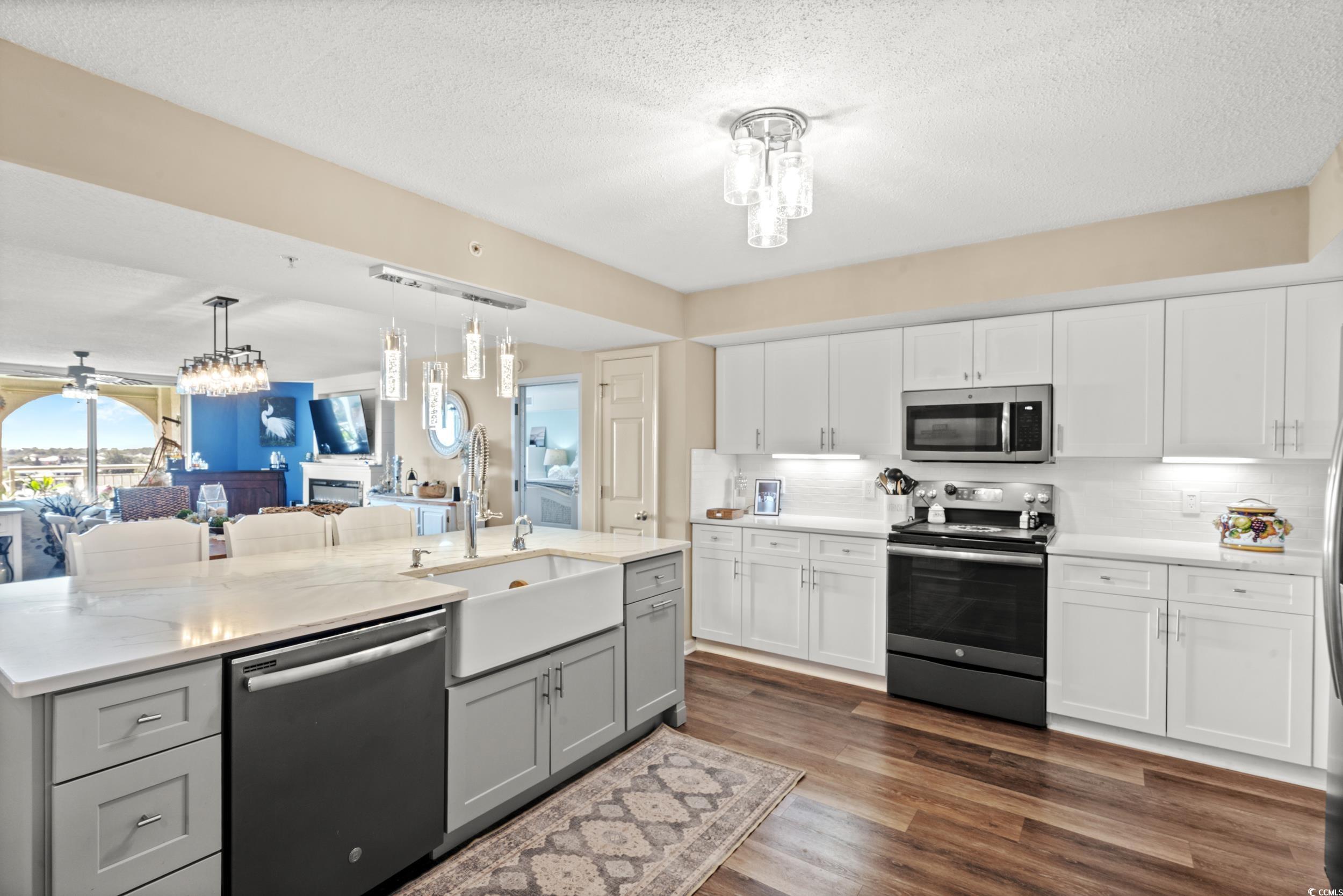 2151 Bridgeview Bridgeview Ct. Property Photo 13