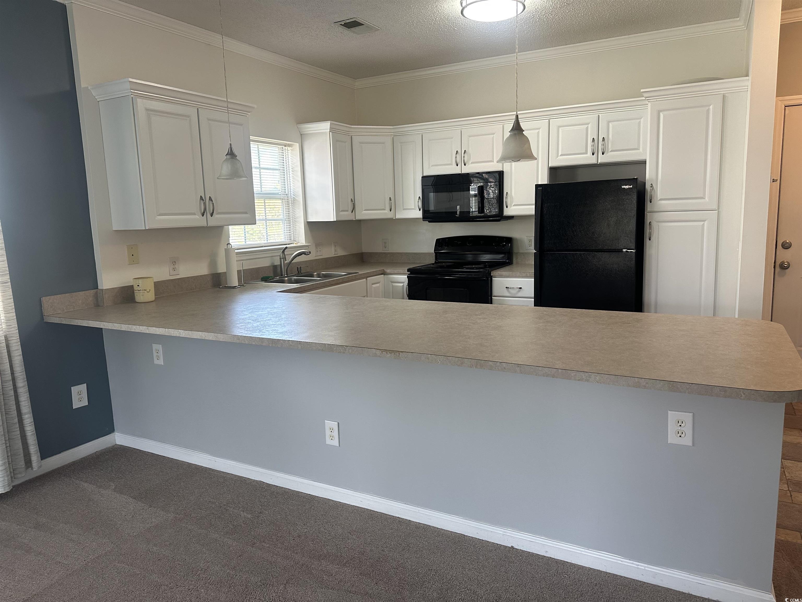 3927 Gladiola Ct. Property Photo 3