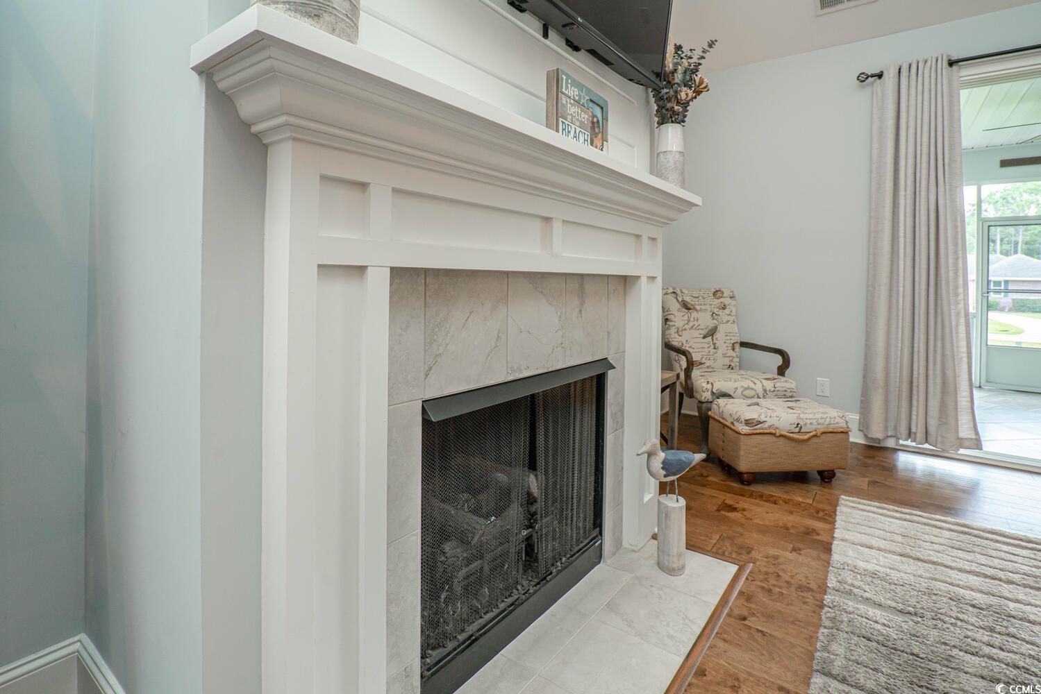 725 Bermuda Walk Property Photo 14