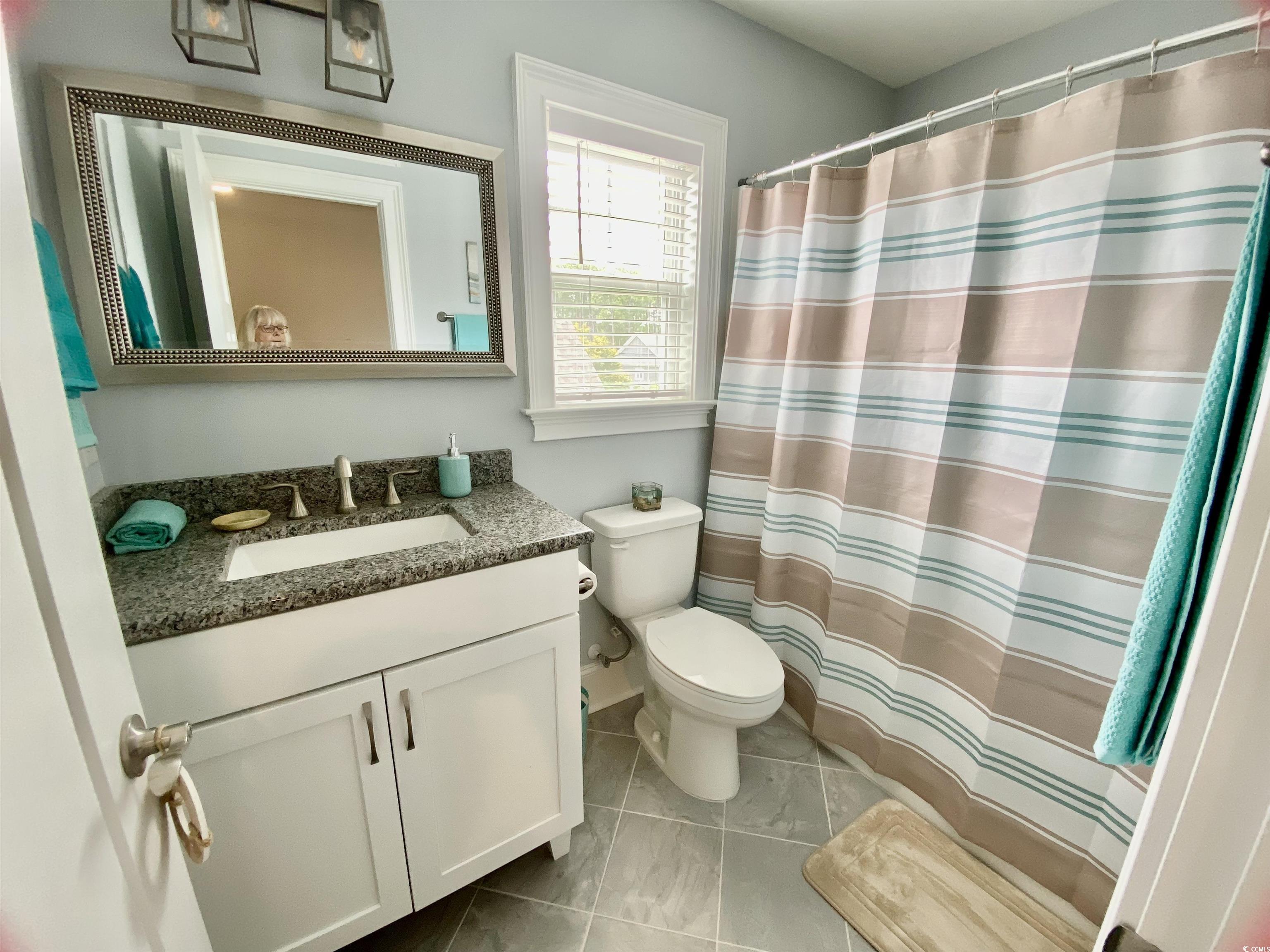 725 Bermuda Walk Property Photo 24