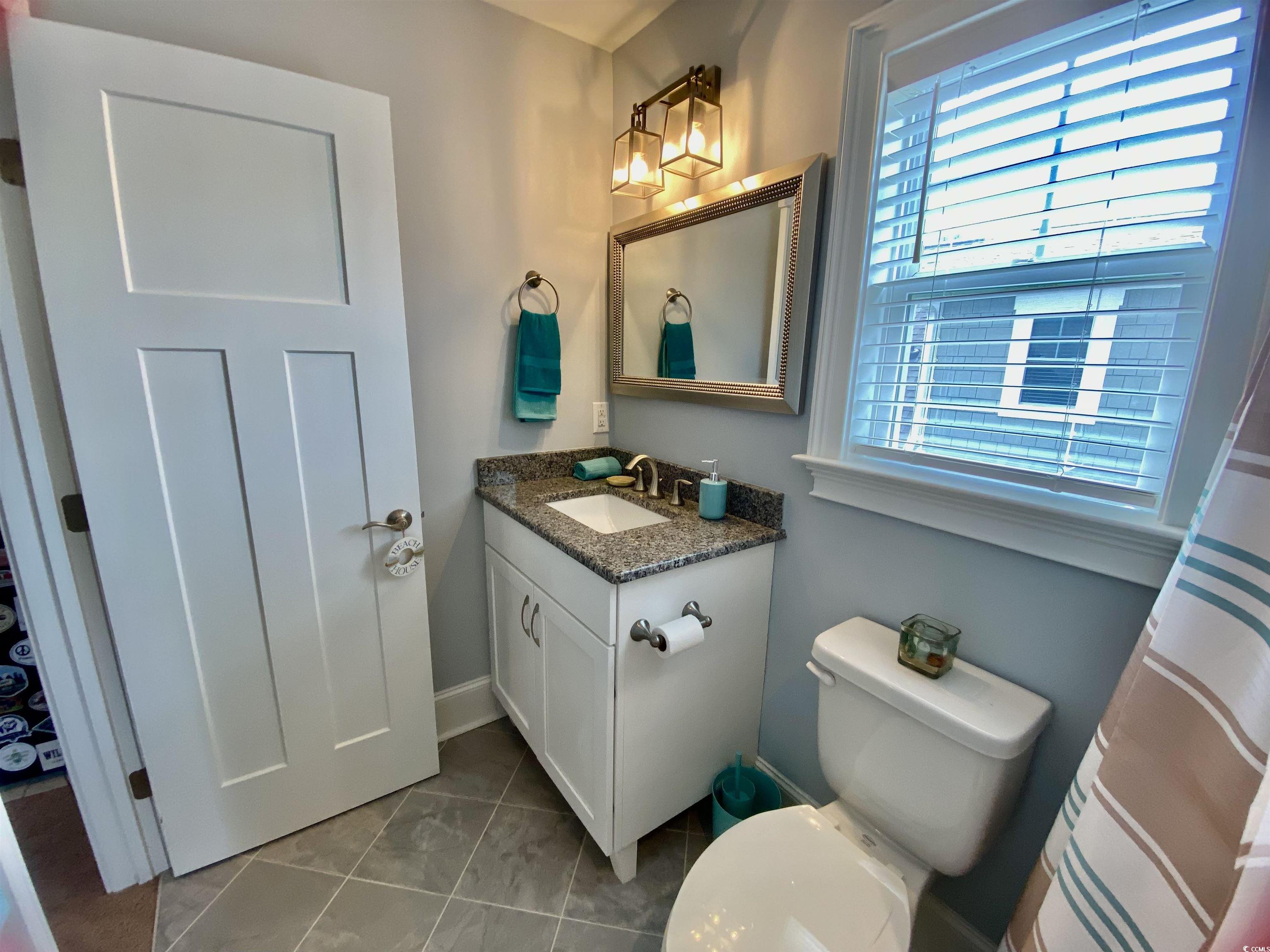 725 Bermuda Walk Property Photo 25