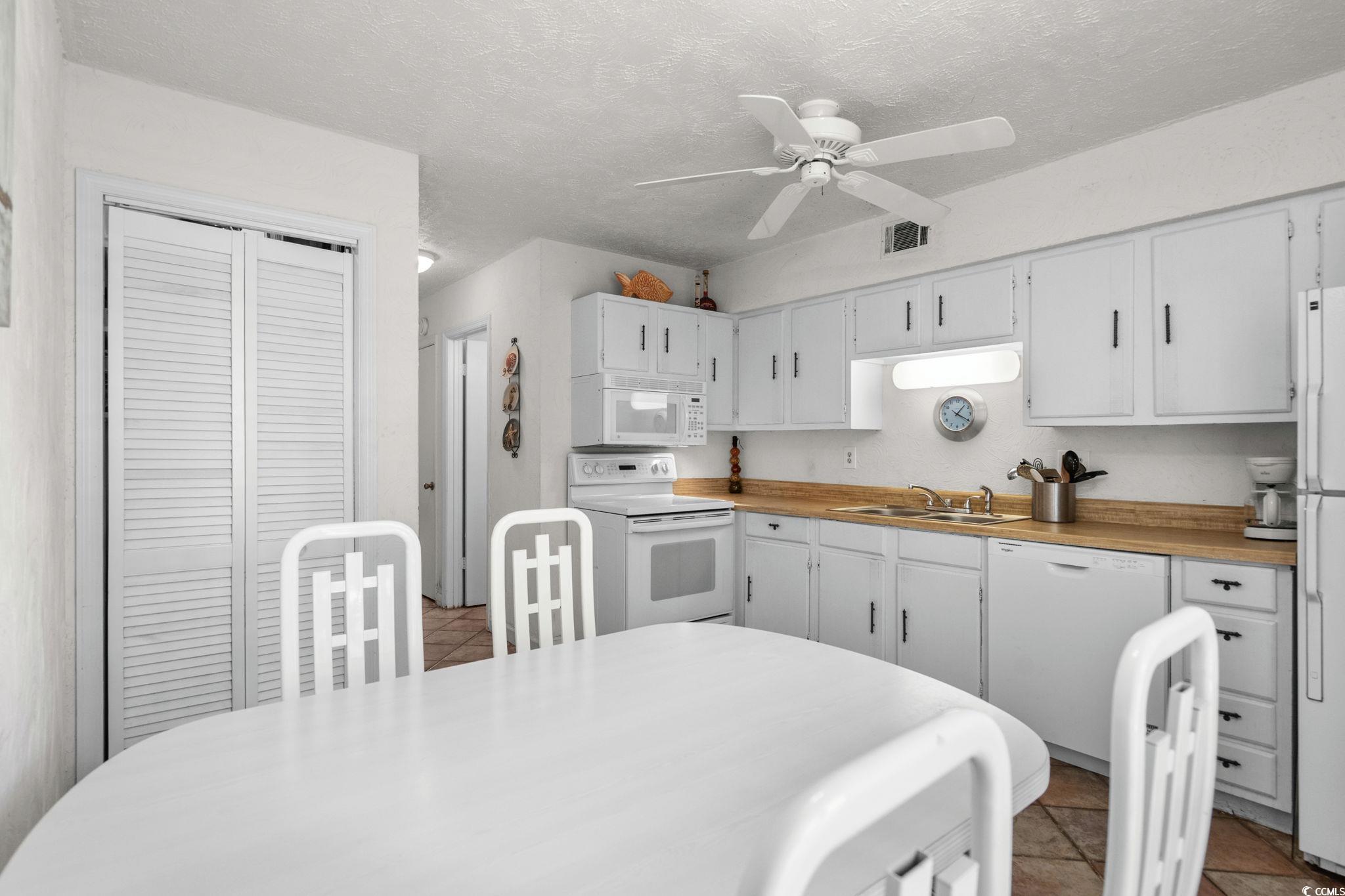 1621 Edge Dr. Property Photo 11
