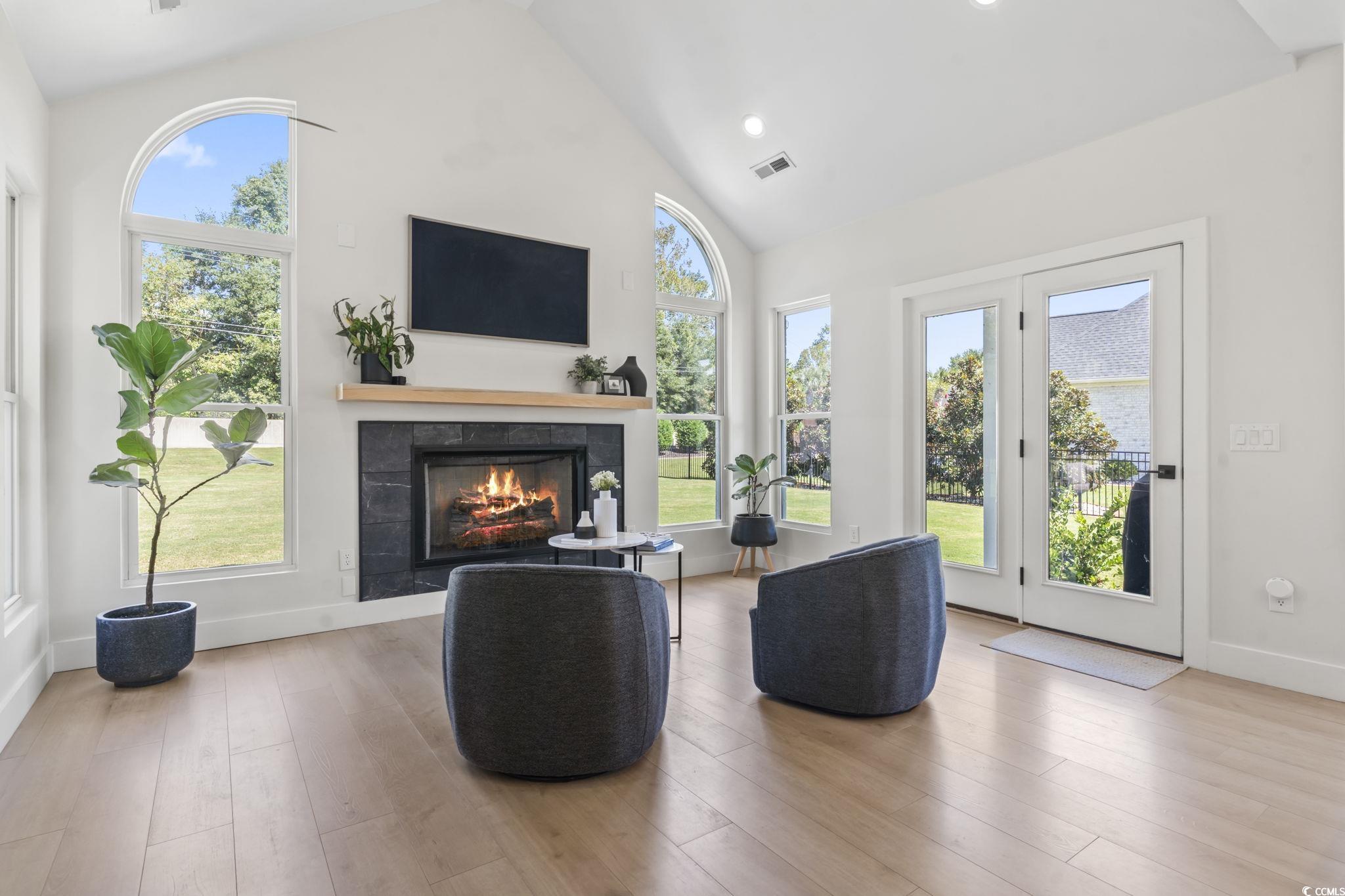 9305 Cove Dr. Property Photo 12