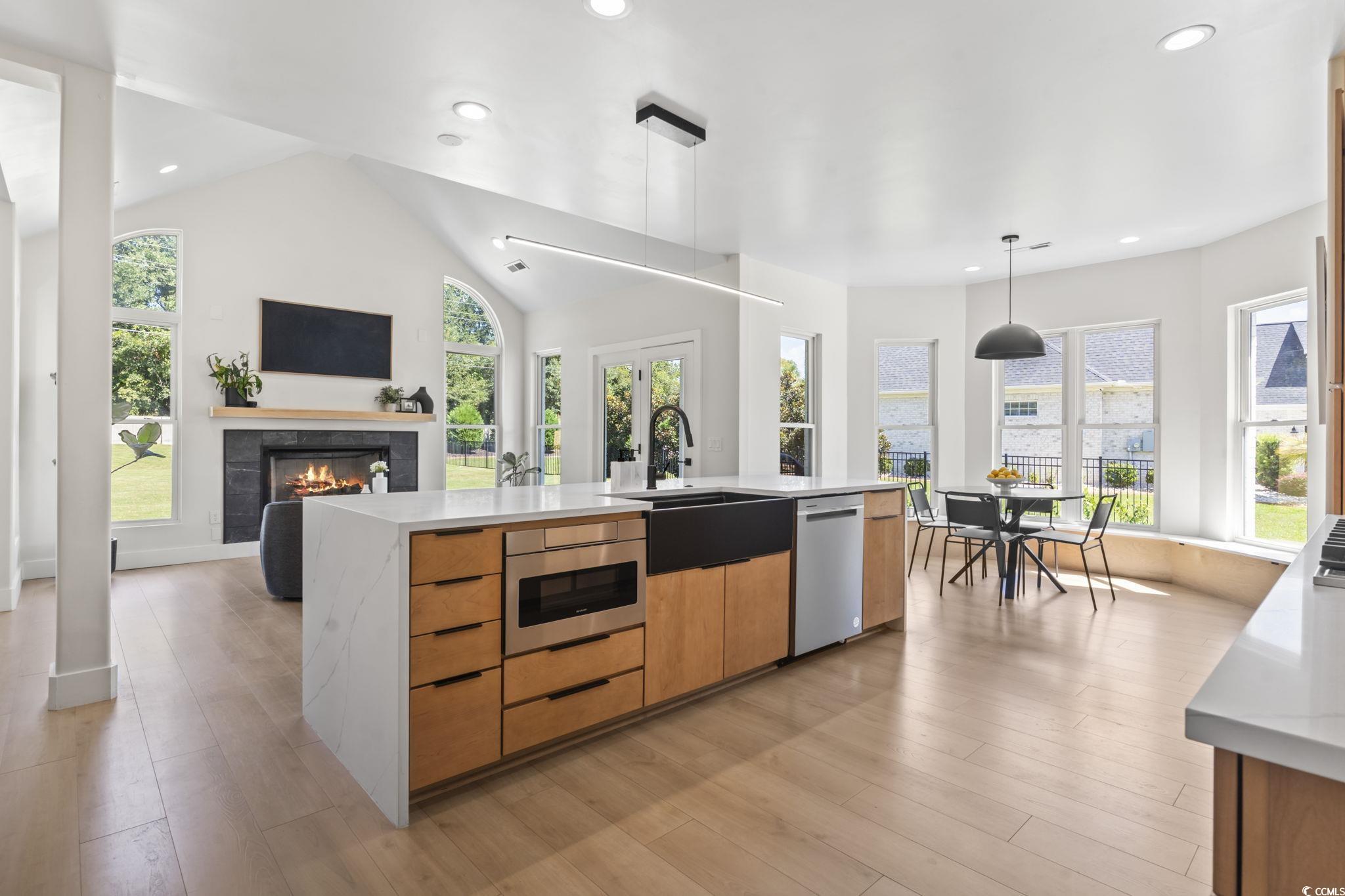 9305 Cove Dr. Property Photo 13