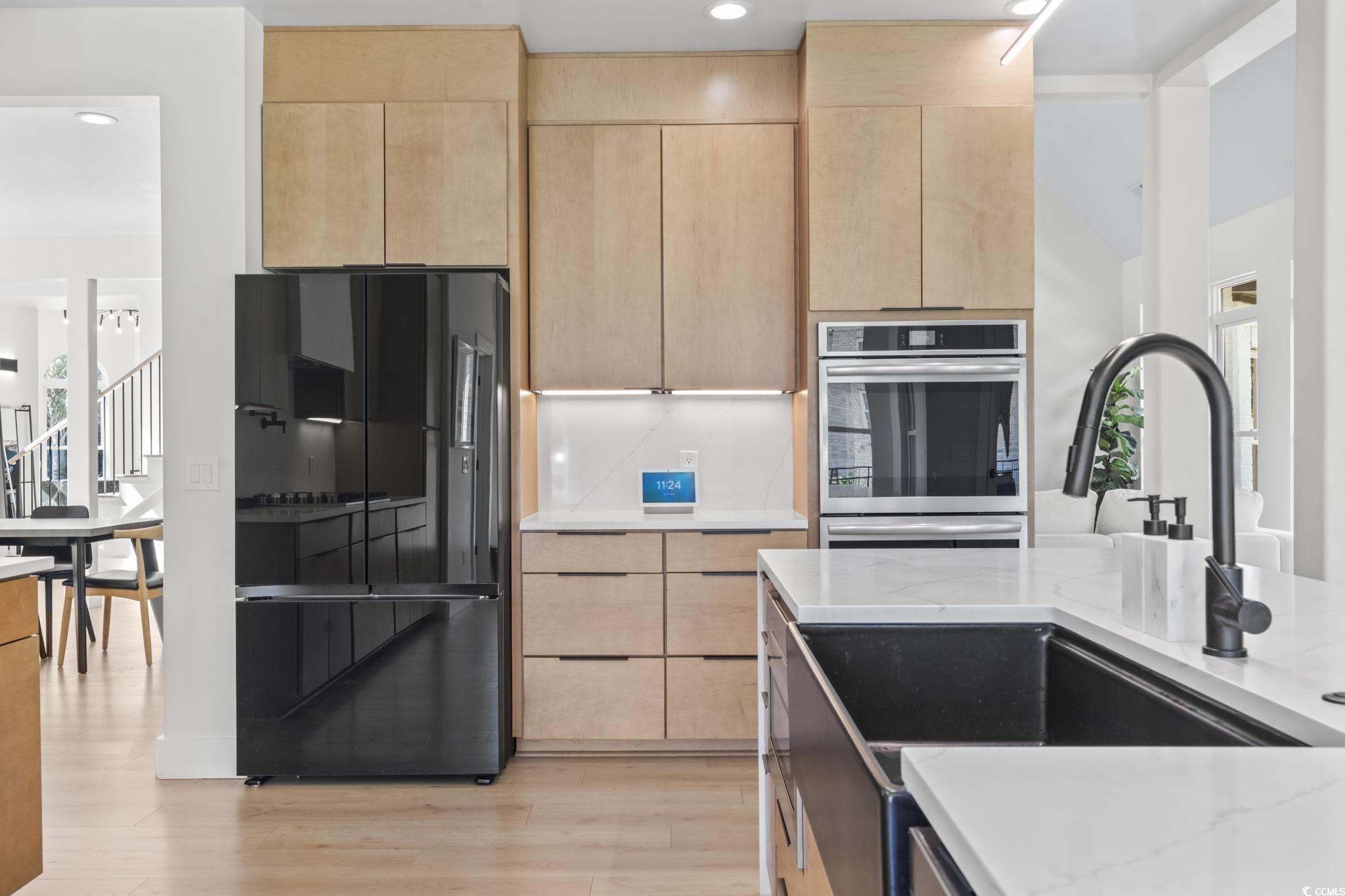 9305 Cove Dr. Property Photo 16