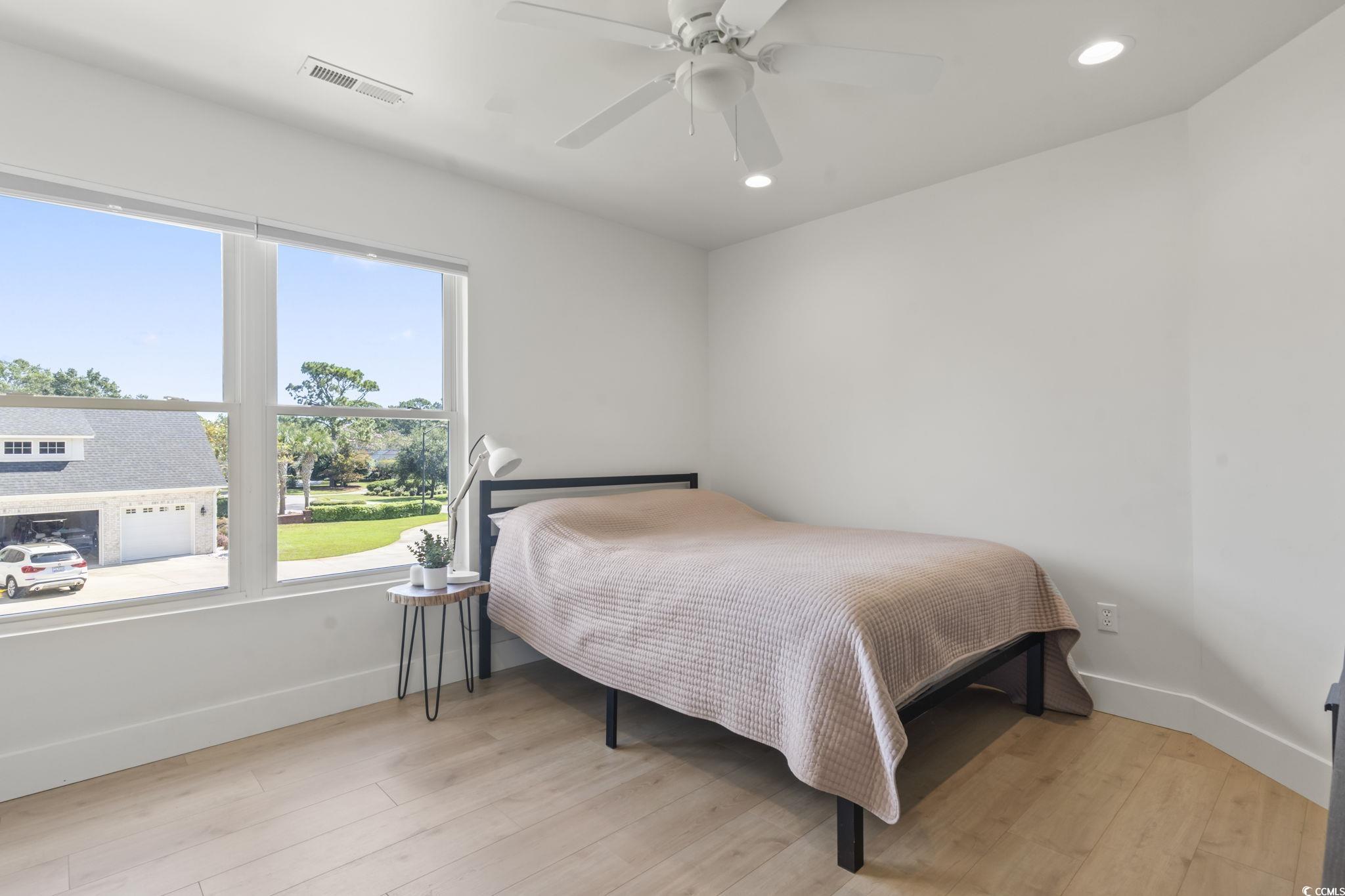 9305 Cove Dr. Property Photo 28