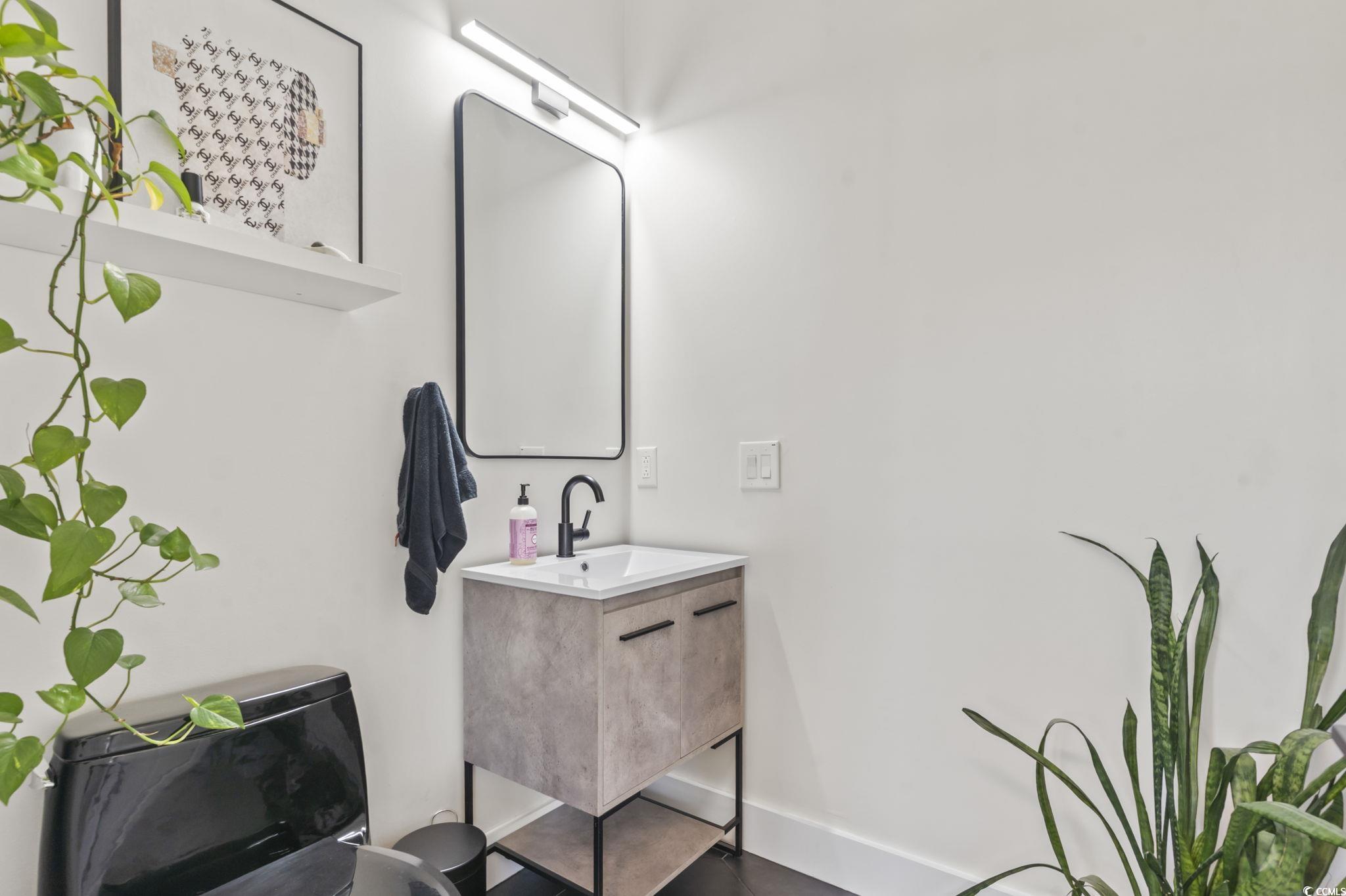 9305 Cove Dr. Property Photo 35