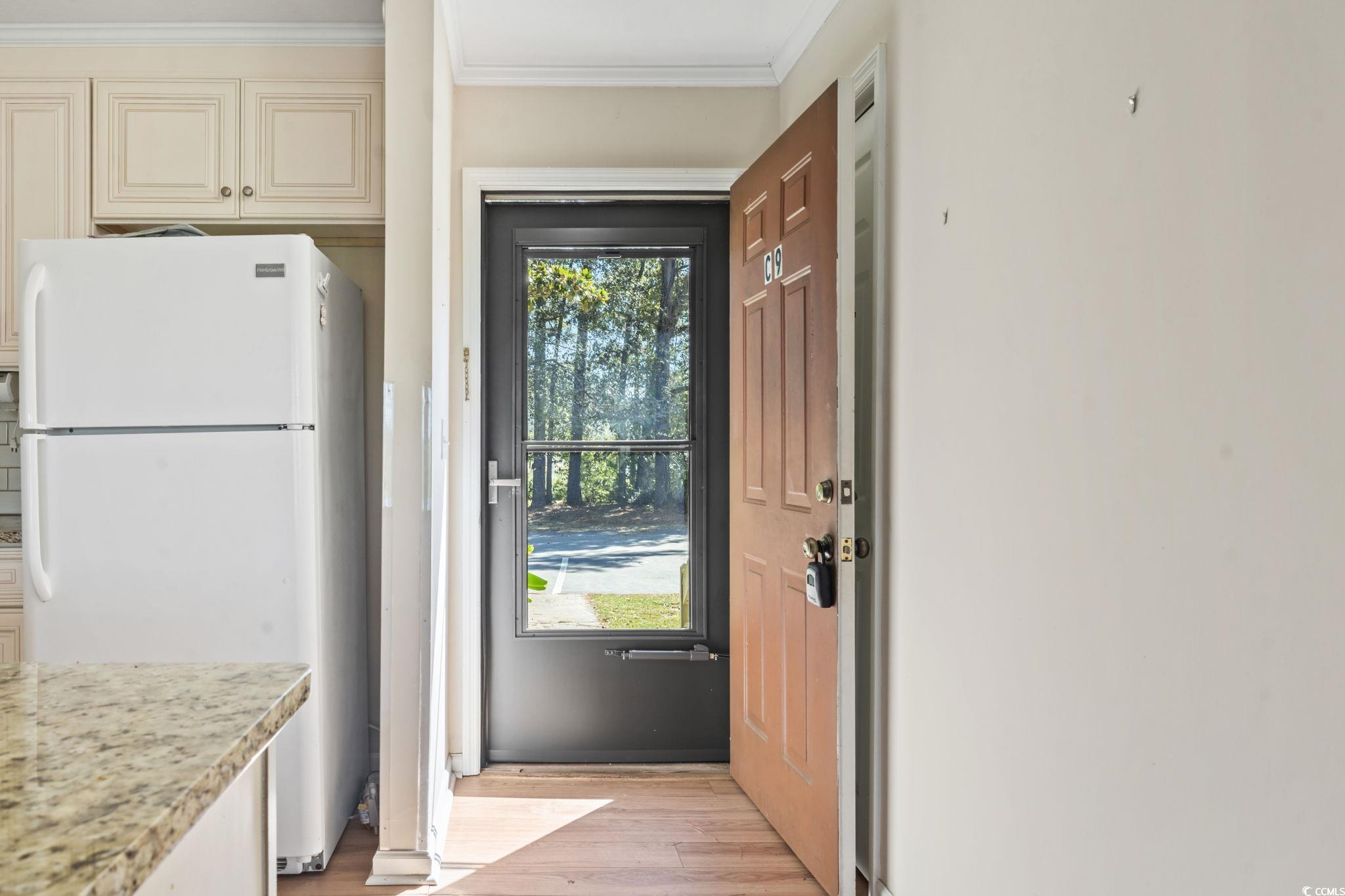 305 Resort Dr. Property Photo 7