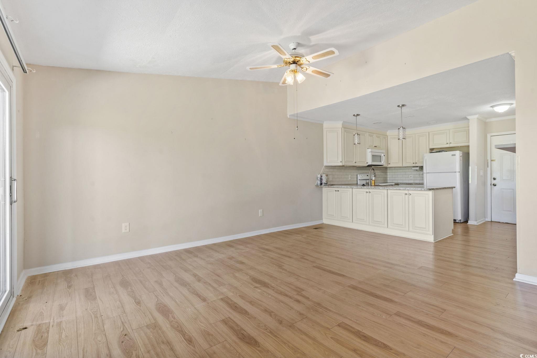 305 Resort Dr. Property Photo 13