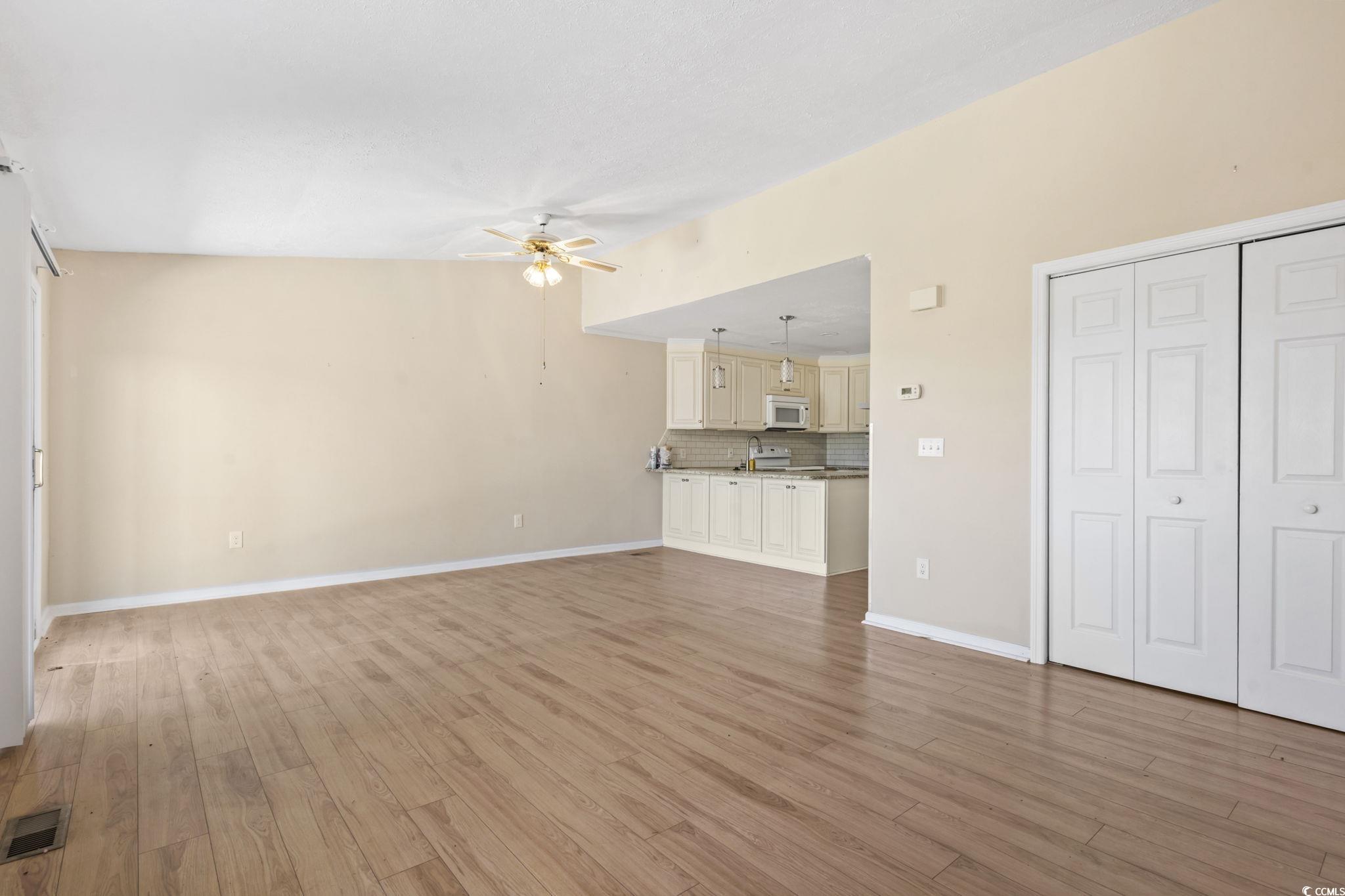 305 Resort Dr. Property Photo 14